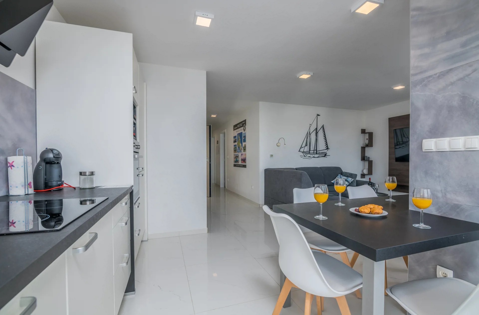 Two bedroom apartment with terrace and sea view Vantačići, Krk  A-a