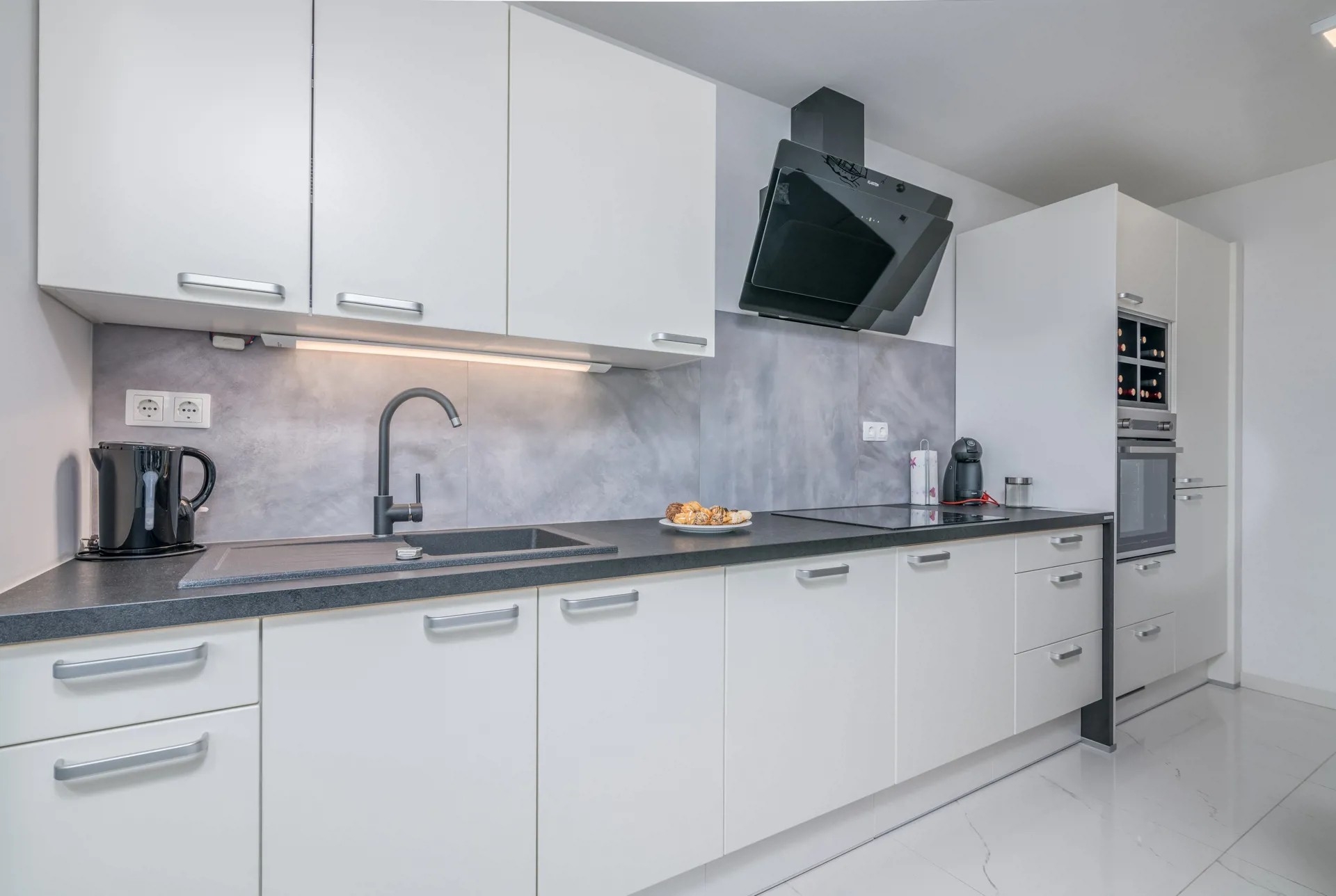 Two bedroom apartment with terrace and sea view Vantačići, Krk  A-a