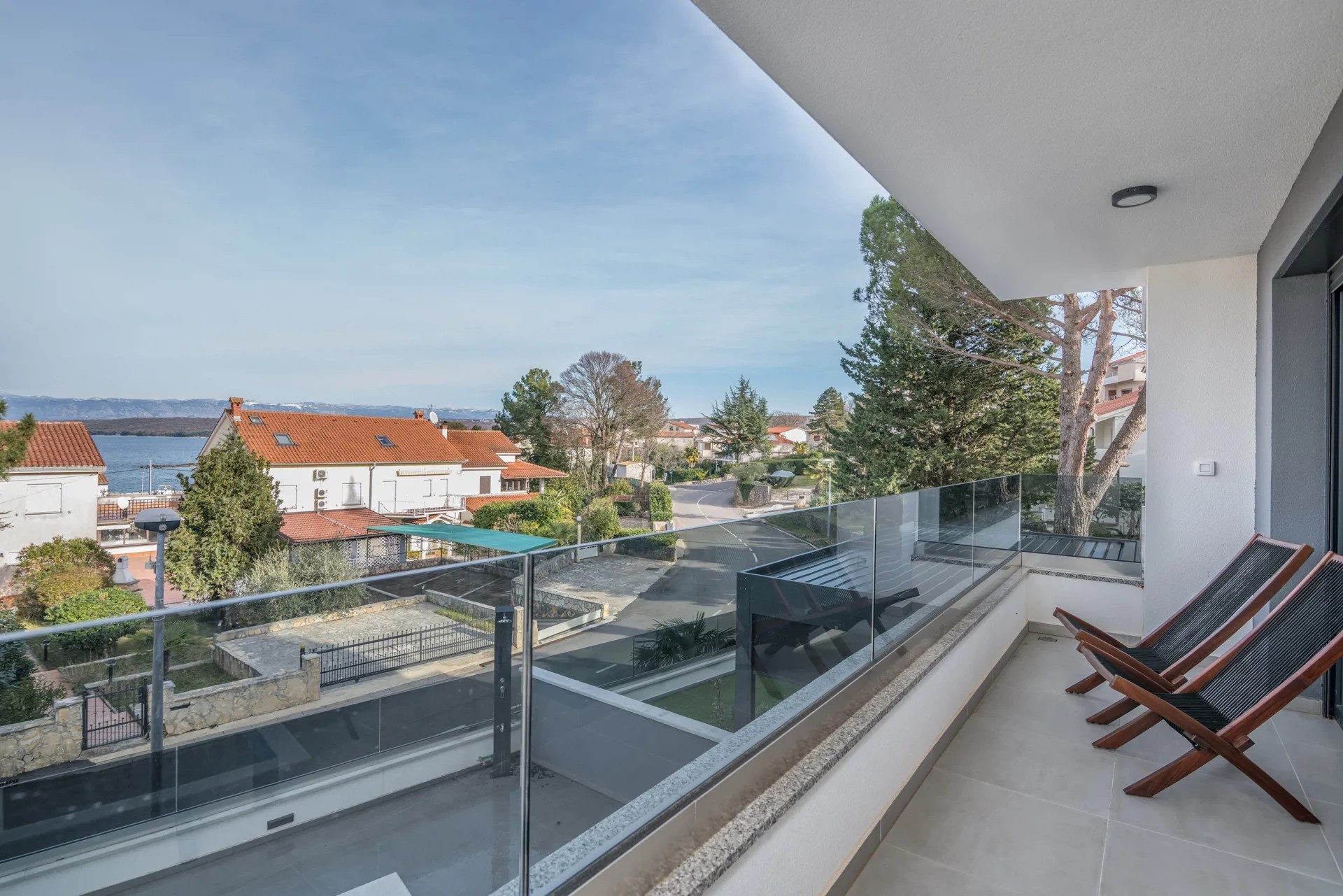 Two bedroom apartment with terrace and sea view Vantačići, Krk  A-a