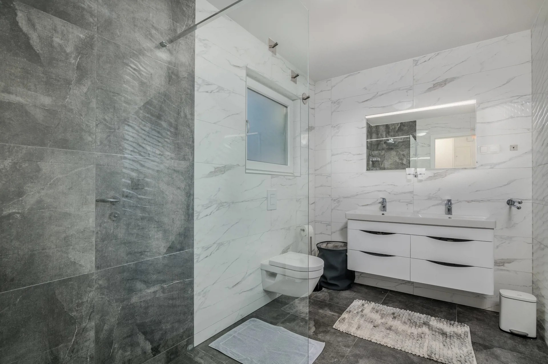Two bedroom apartment with terrace and sea view Vantačići, Krk  A-c