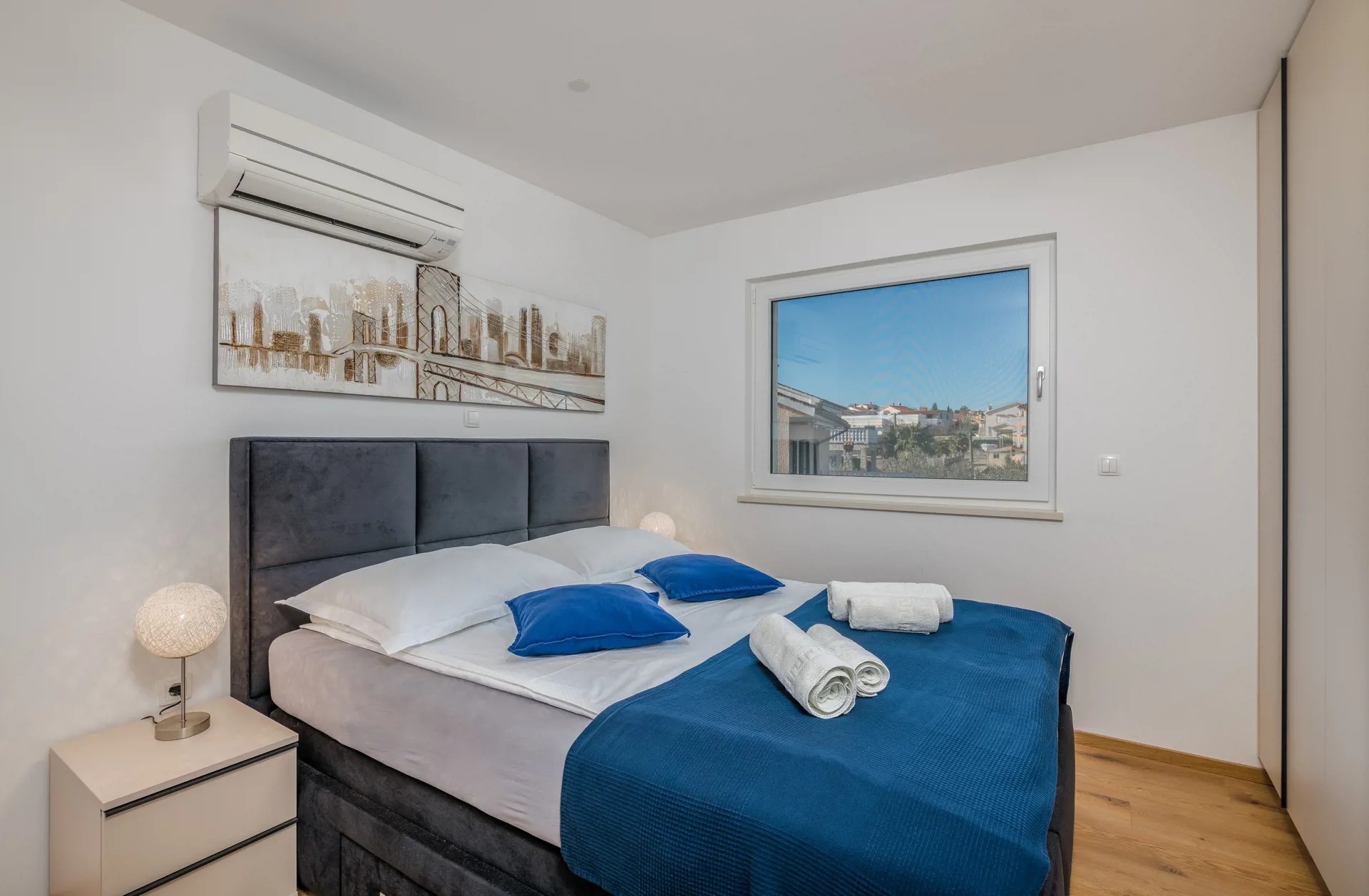 Two bedroom apartment with terrace and sea view Vantačići, Krk  A-c