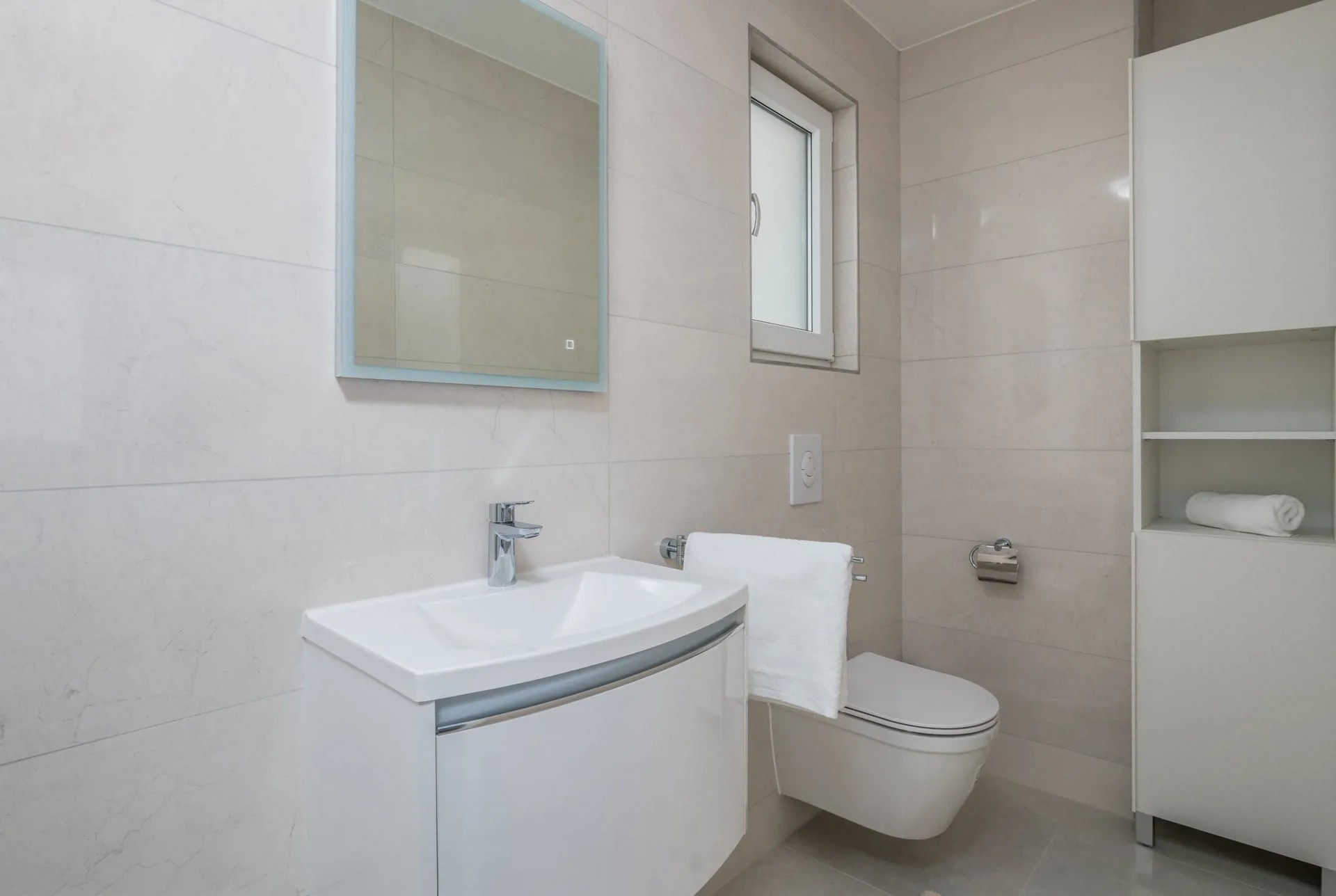 Two bedroom apartment with terrace and sea view Vantačići, Krk  A-d