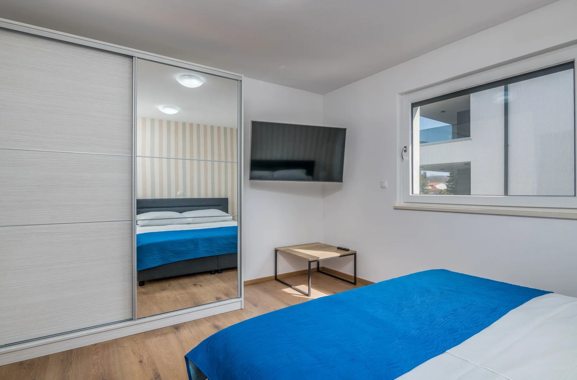 Two bedroom apartment with terrace and sea view Vantačići, Krk  A-d