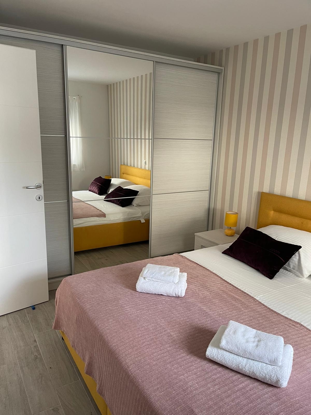 One bedroom apartment with terrace Vantačići, Krk  A-e