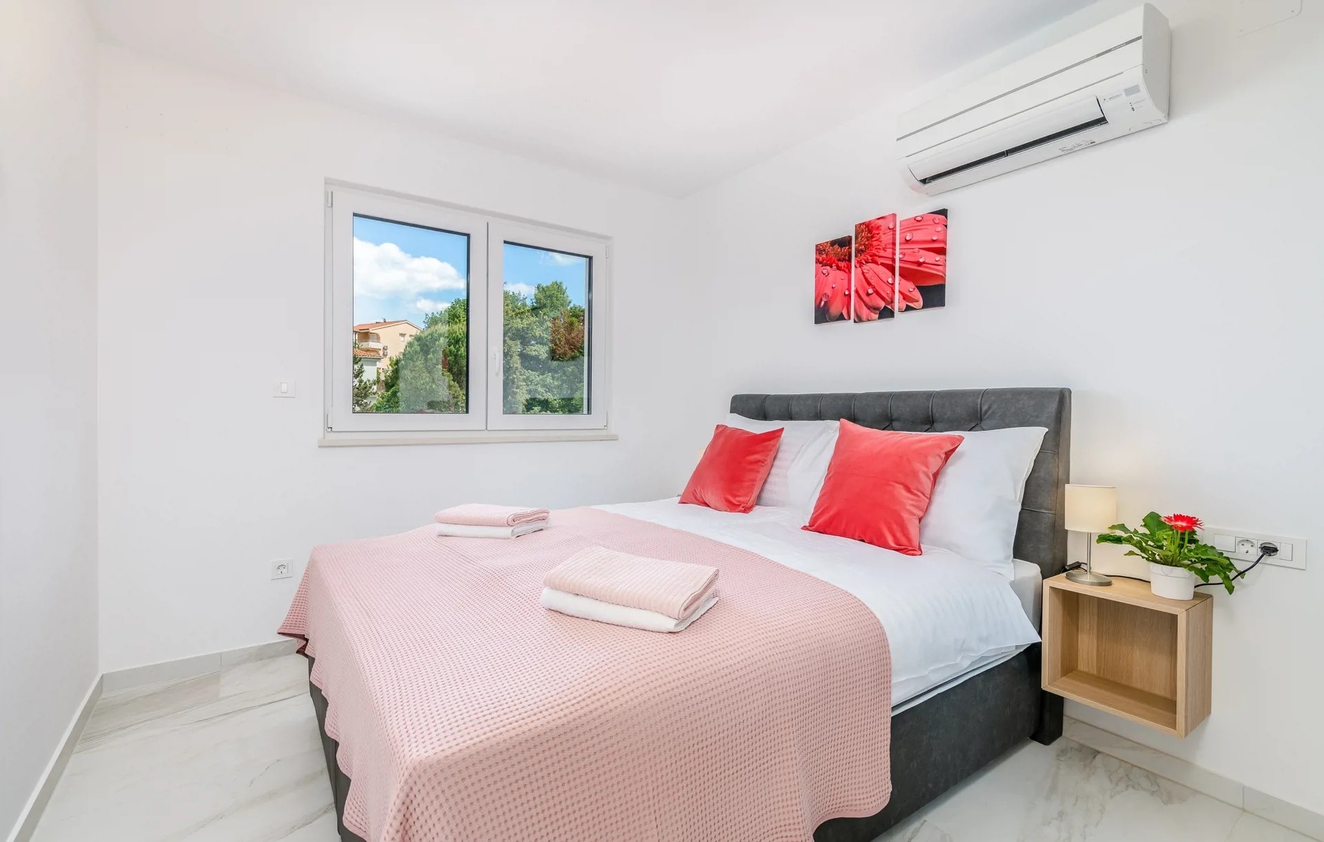 Two bedroom apartment with terrace Vantačići, Krk  A-h