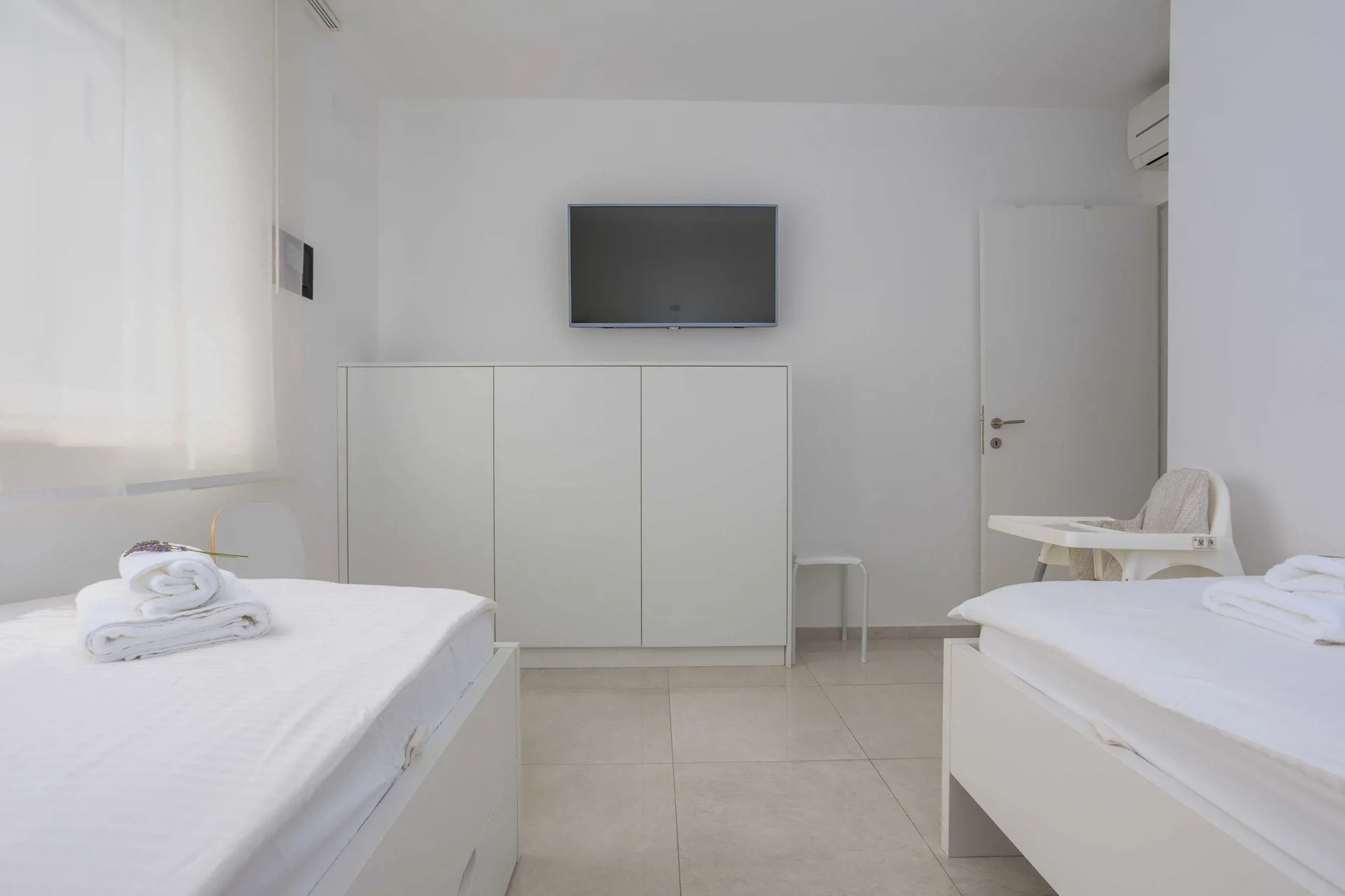 Two bedroom apartment with terrace Malinska, Krk  A-a