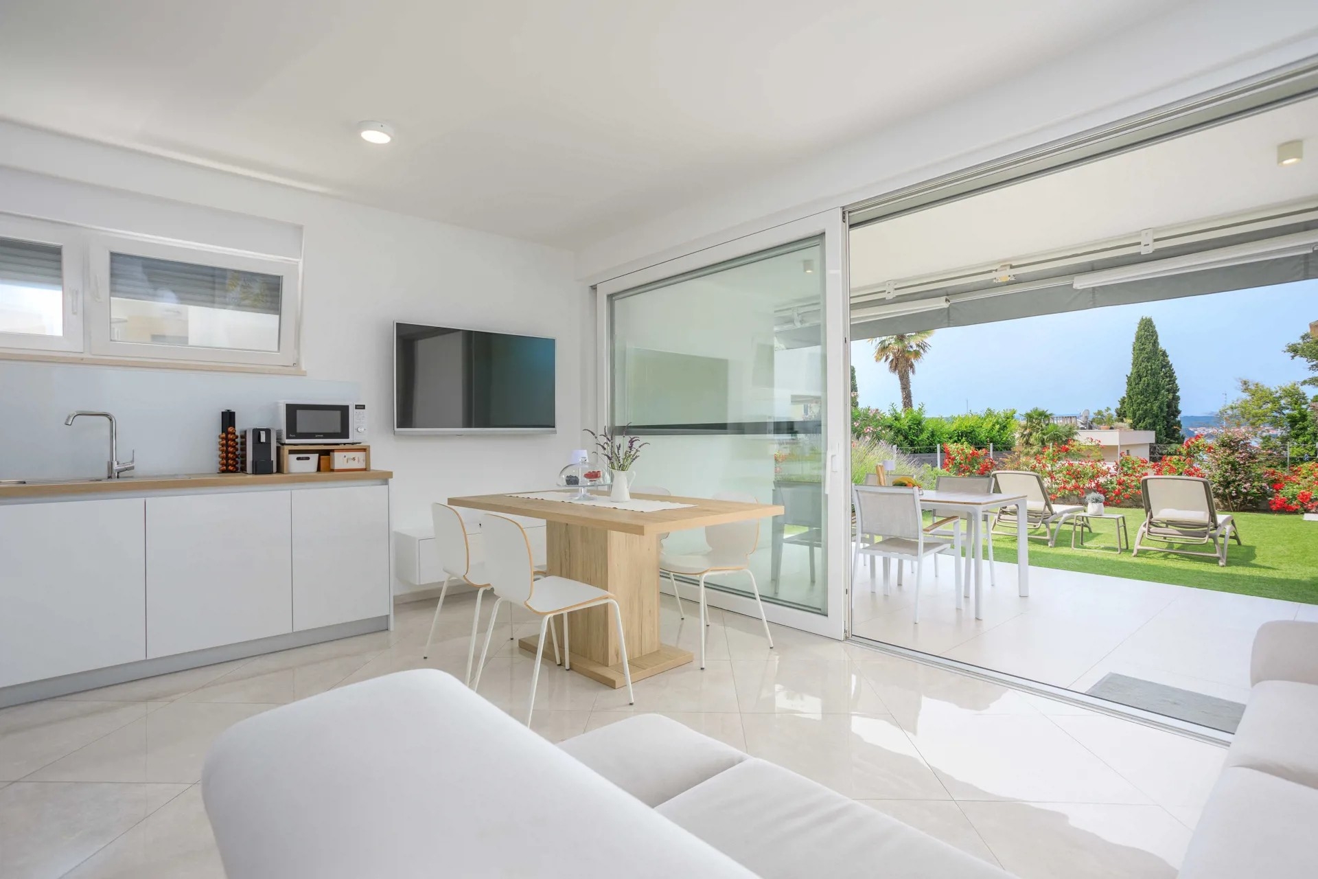 Two bedroom apartment with terrace Malinska, Krk (A-21692-a)