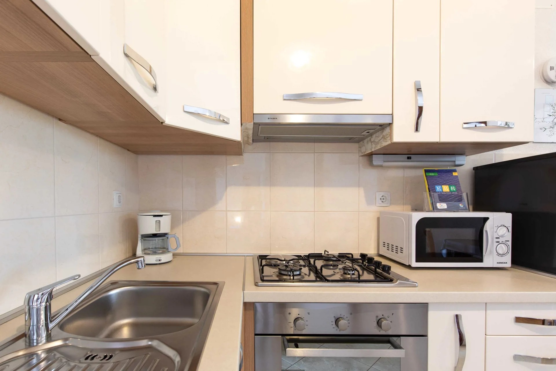 Two bedroom apartment with terrace and sea view Risika, Krk  A-a