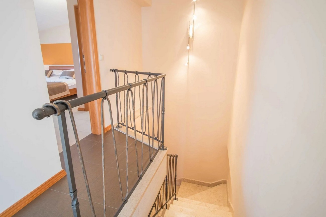 One bedroom apartment with balcony and sea view Vantačići, Krk  A-b
