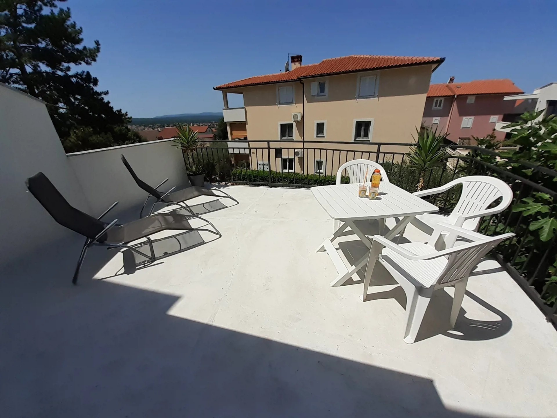 One bedroom apartment with terrace Sveti Vid, Krk  A-b