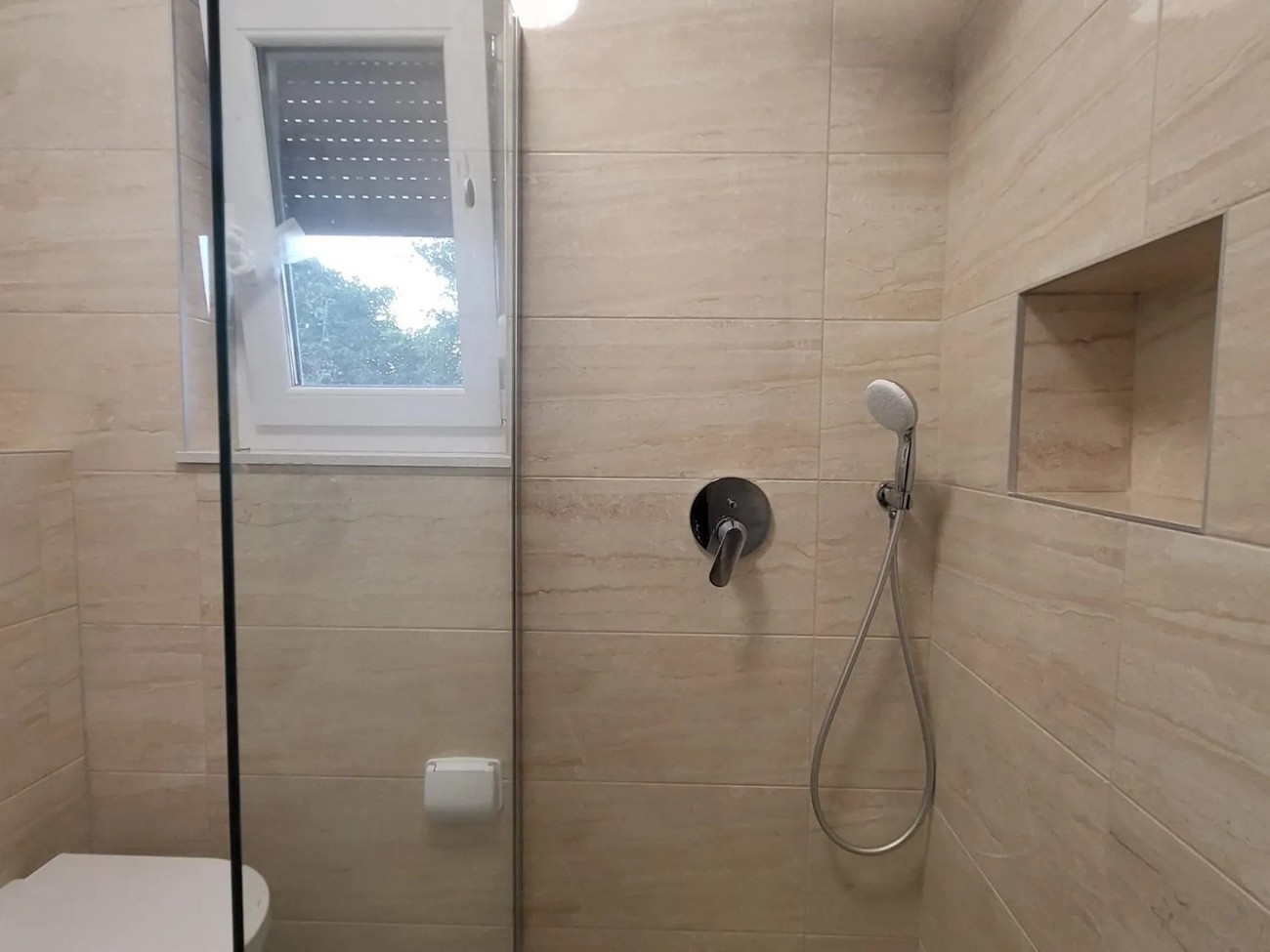 Three bedroom house with terrace Gabonjin, Krk  K