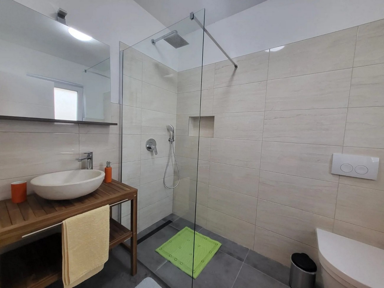 Three bedroom house with terrace Gabonjin, Krk  K