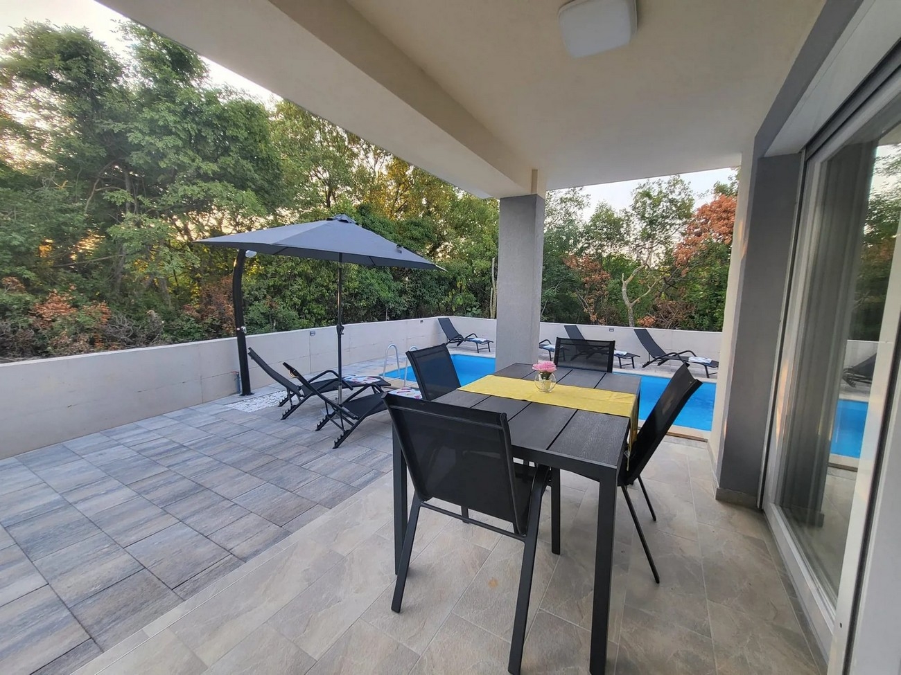 Three bedroom house with terrace Gabonjin, Krk  K