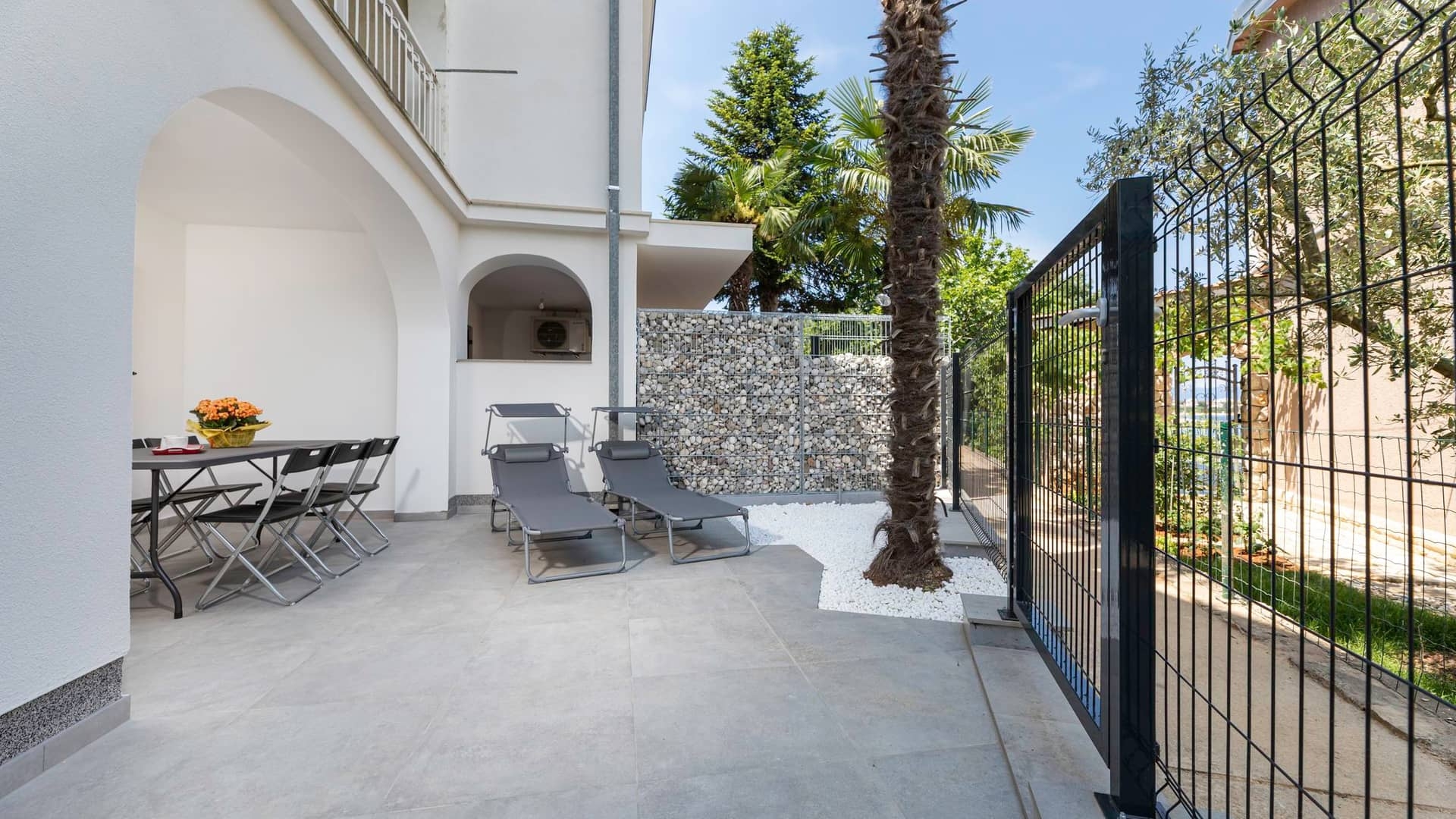 Two bedroom apartment near beach Vantačići, Krk  A-a