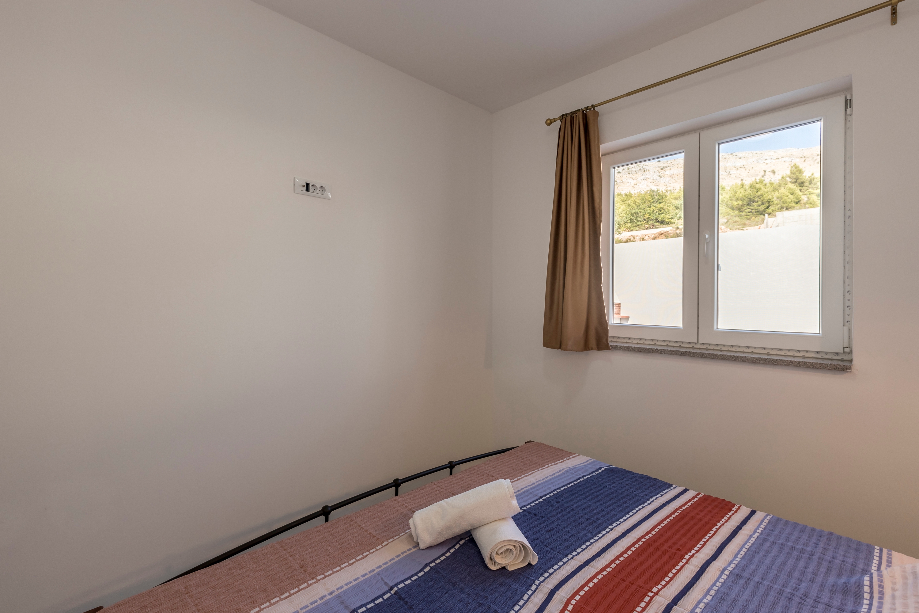 Three bedroom house with terrace and sea view Podstrana, Split  K