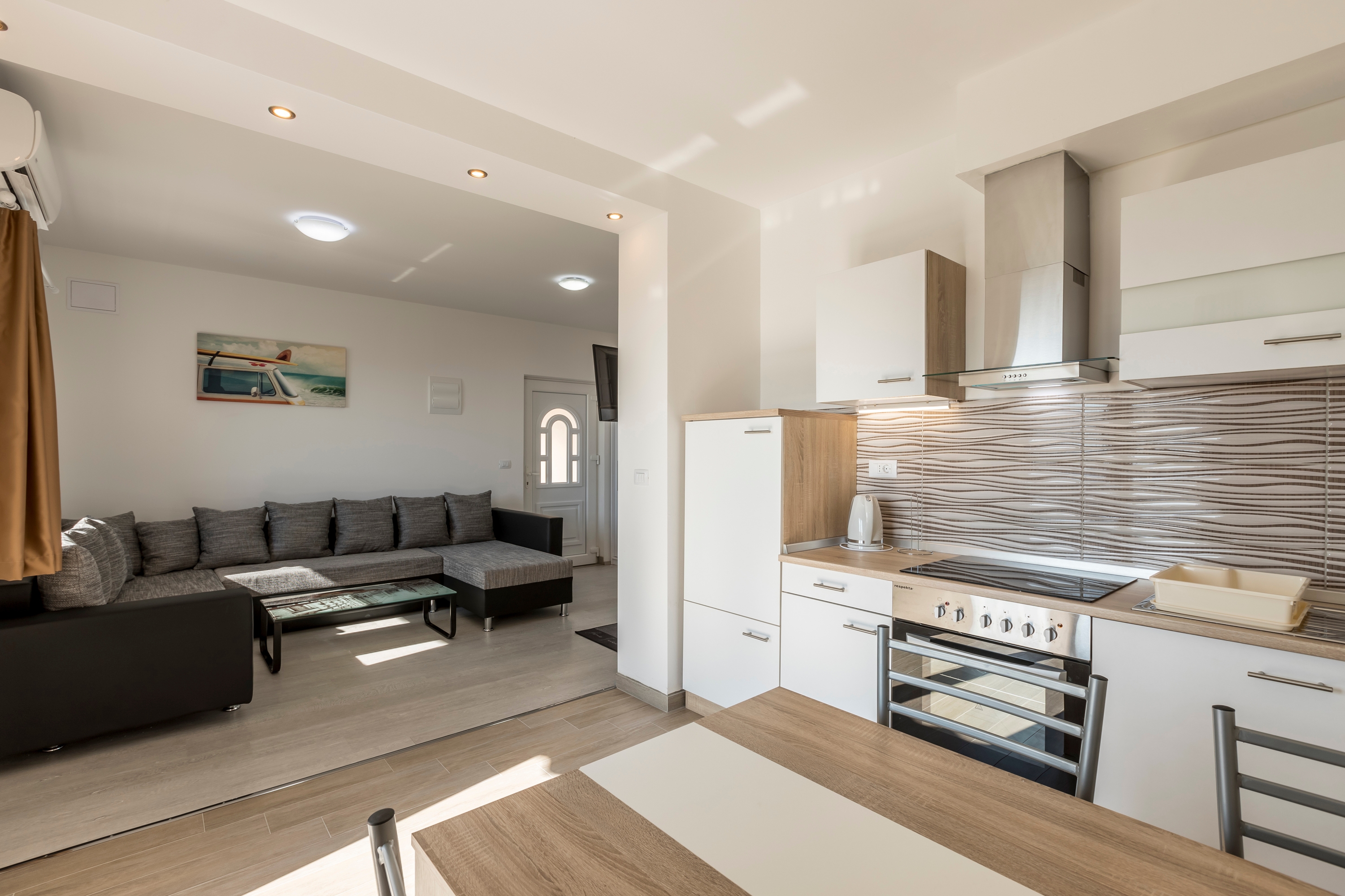Three bedroom house with terrace and sea view Podstrana, Split  K