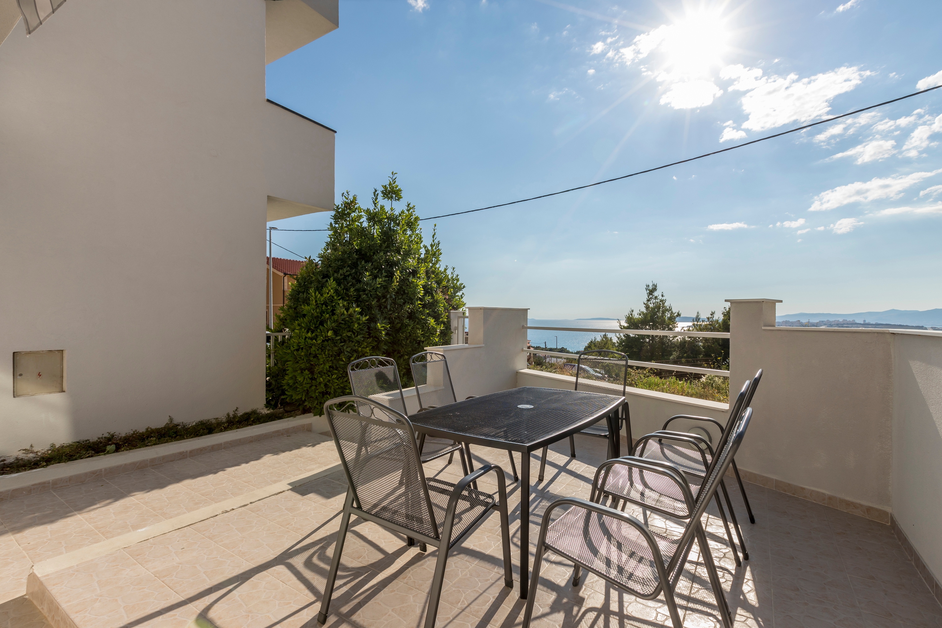 Three bedroom house with terrace and sea view Podstrana, Split  K