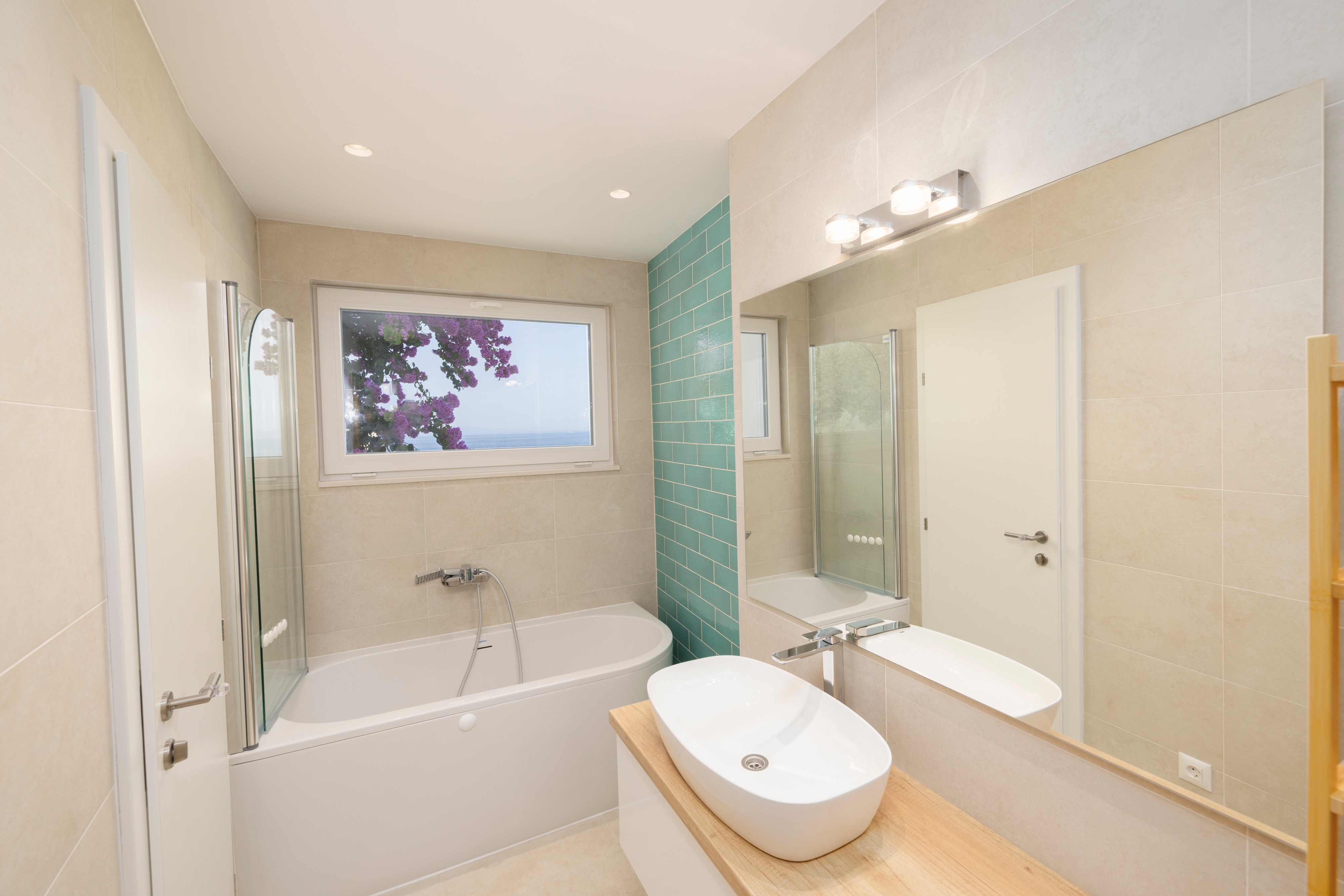 One bedroom apartment near beach Tučepi, Makarska  A-a