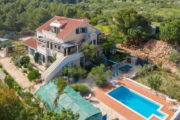 Property Osibova, Brač, Property 2172 - Apartments with pebble beach.