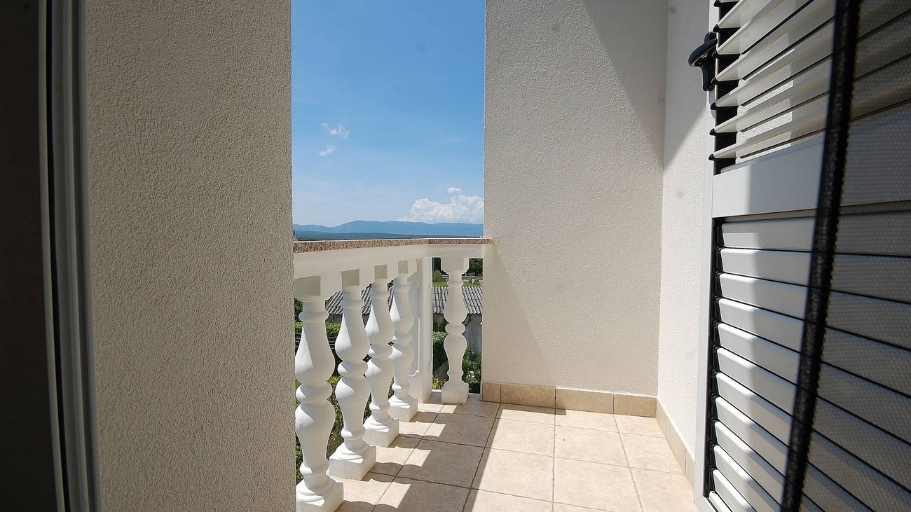 Two bedroom apartment with balcony and sea view Kremenići, Krk  A-a