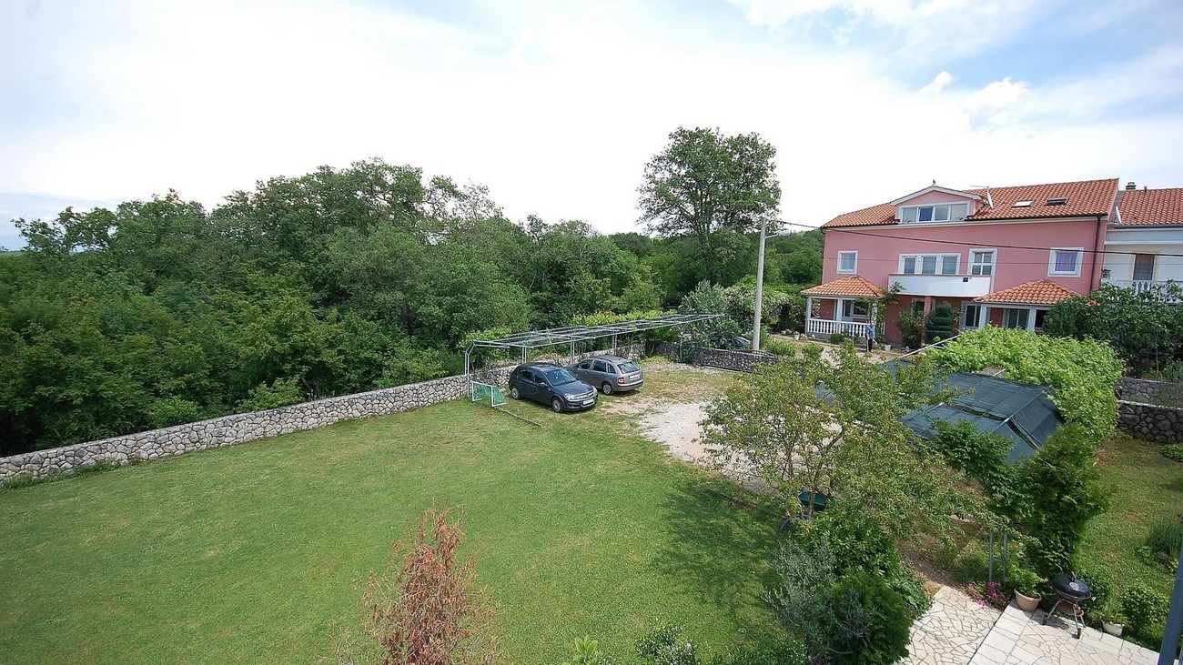 Two bedroom apartment with balcony and sea view Kremenići, Krk  A-b