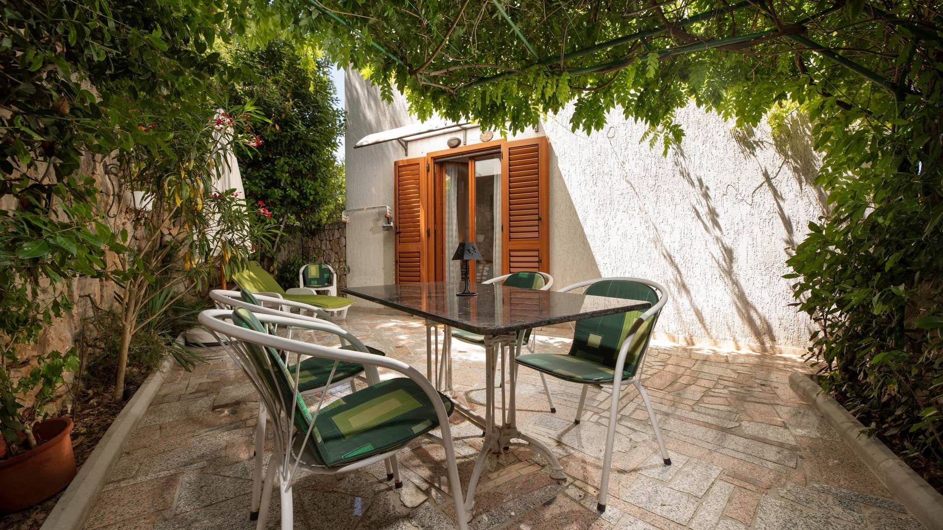 Two bedroom apartment with terrace Malinska, Krk  A-a