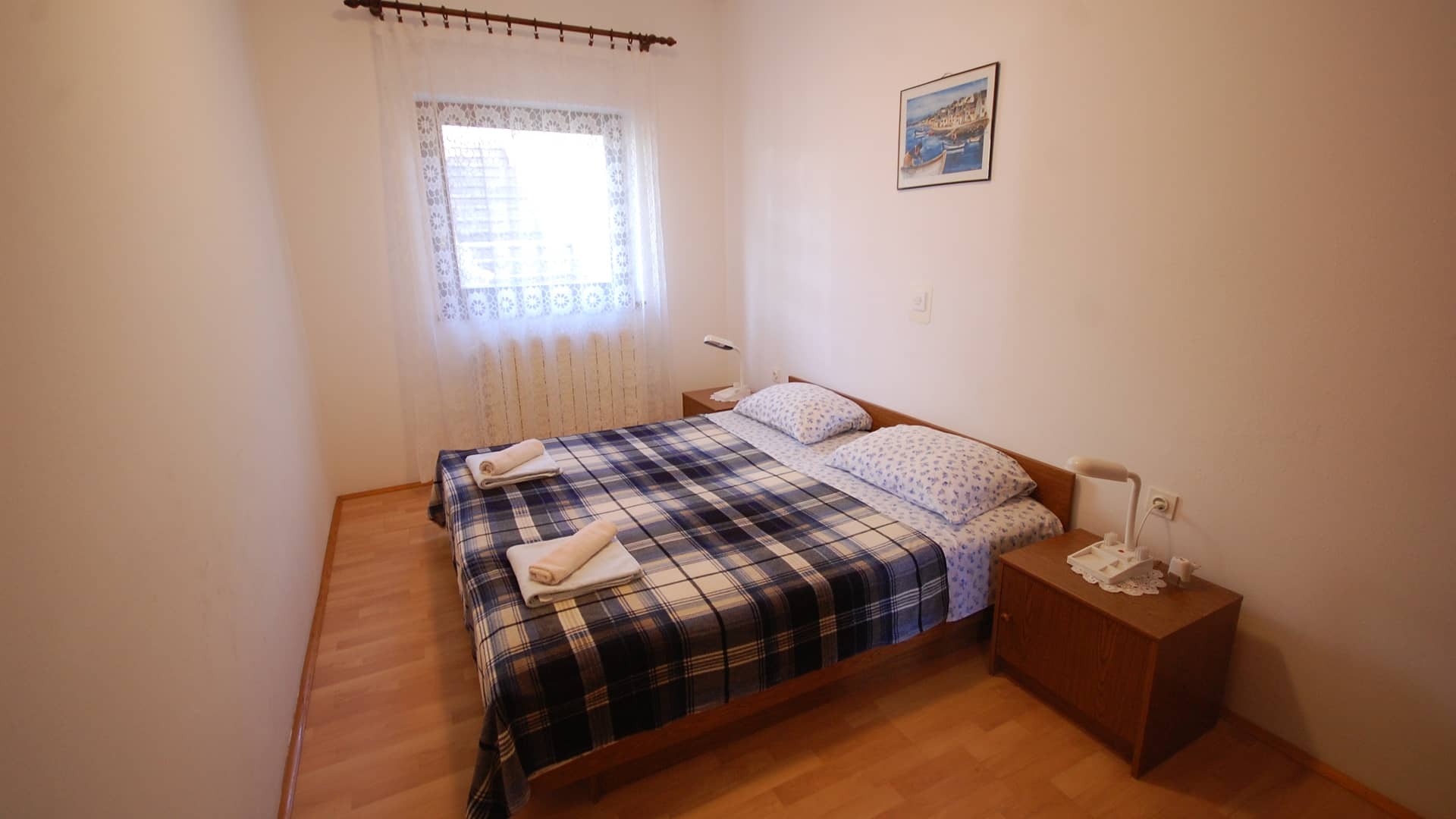 Three bedroom apartment with terrace and sea view Njivice, Krk  A-b