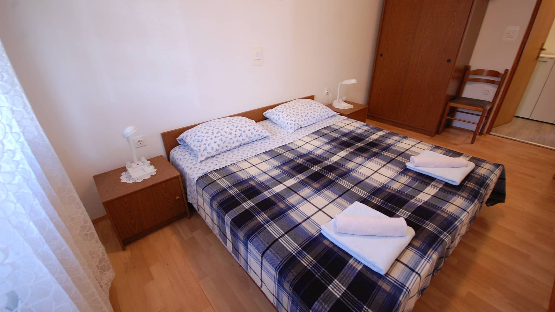 Three bedroom apartment with terrace and sea view Njivice, Krk  A-b
