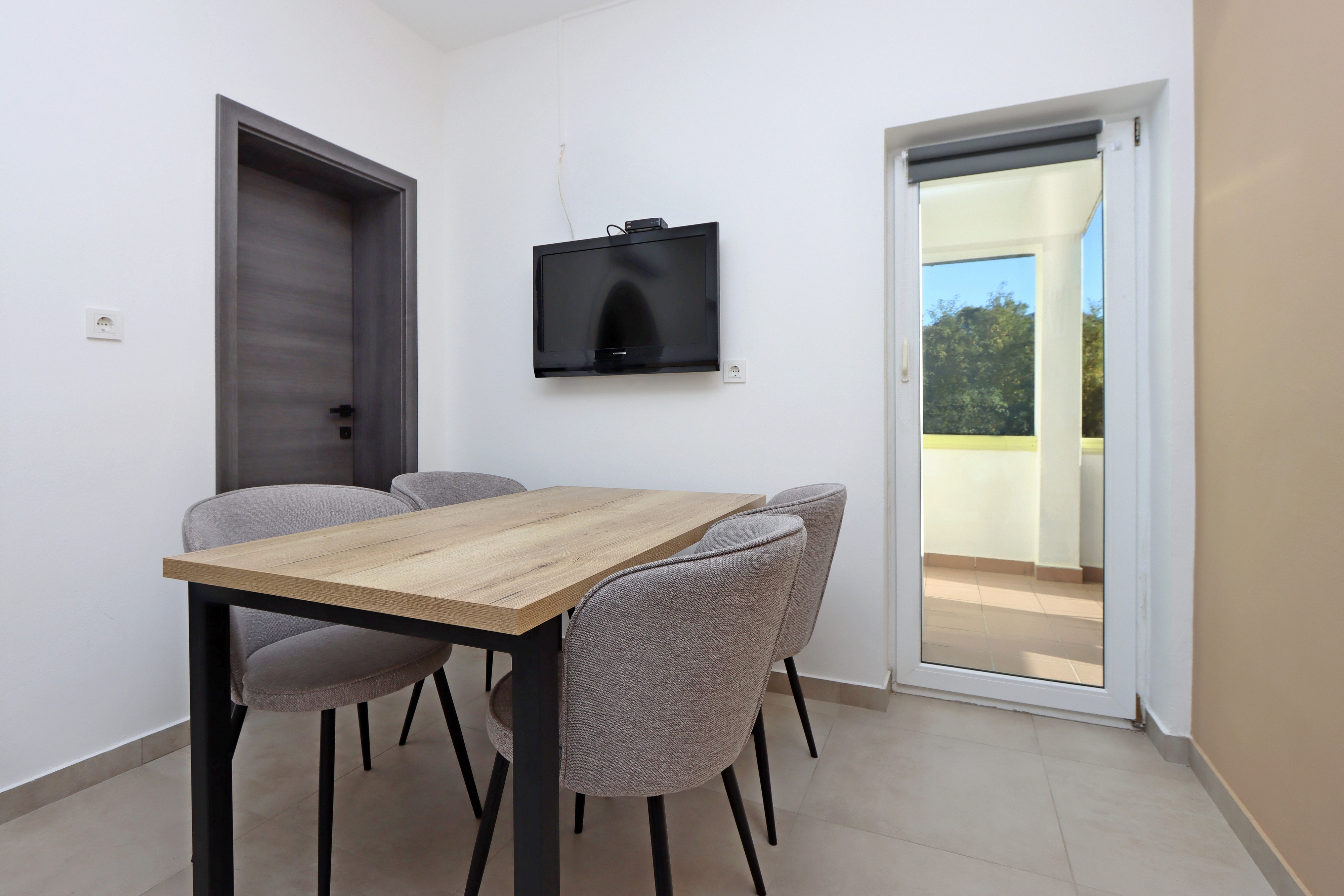 Top Rab Lopar Top Rab Lopar