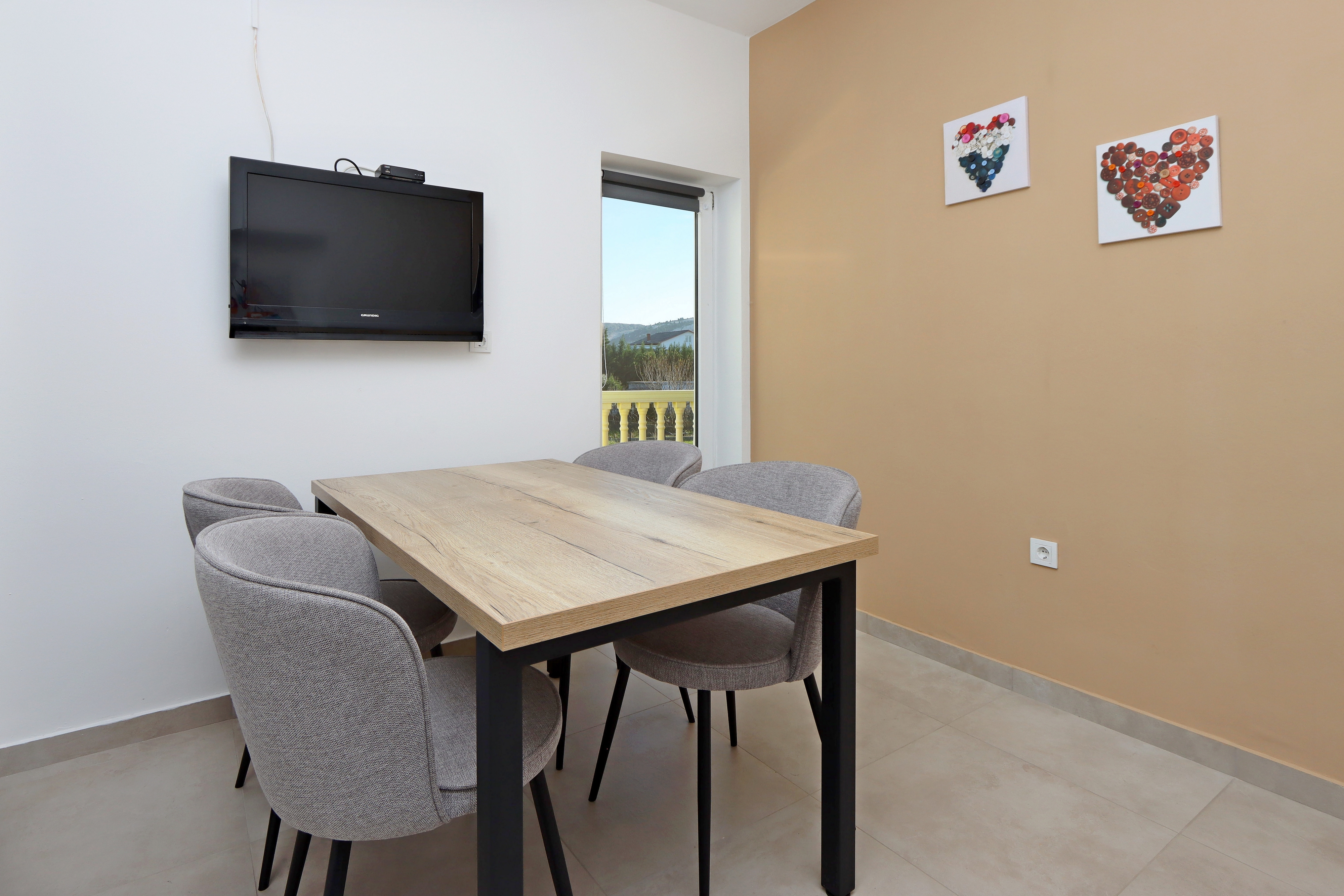 Top Rab Lopar Top Rab Lopar