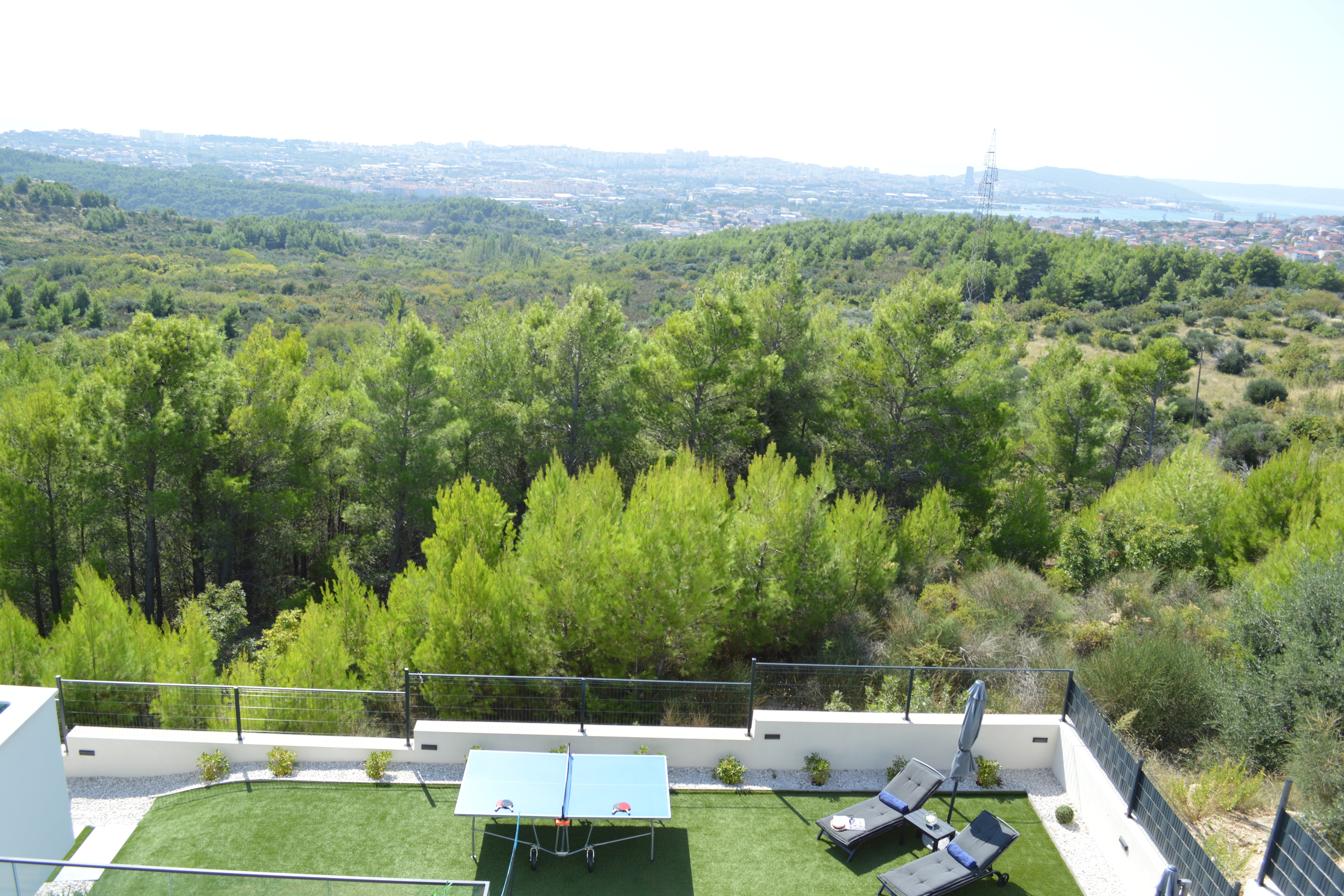 Comfortable and spacious house with terrace Klis, Split  K