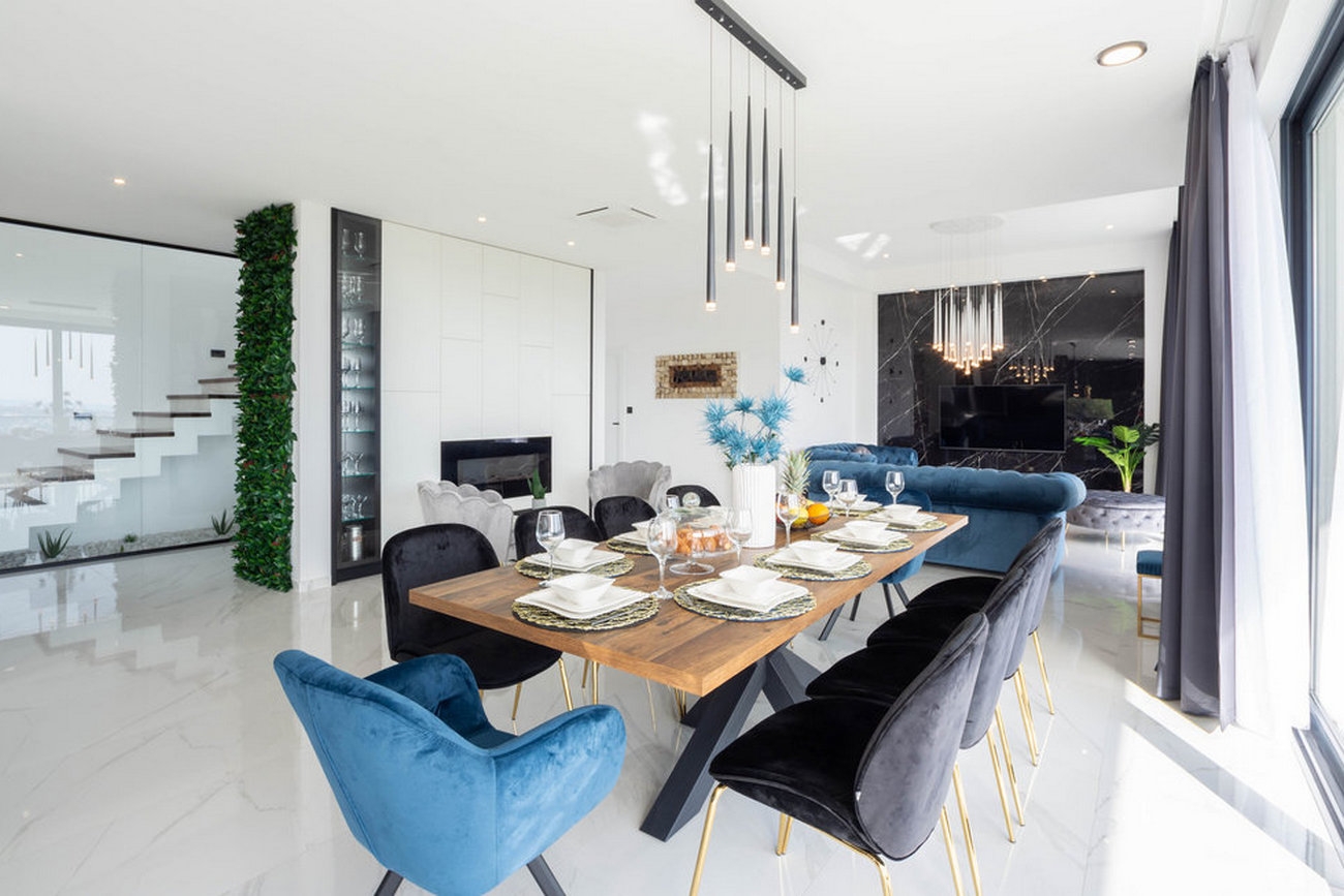 Comfortable and spacious house with terrace Klis, Split  K