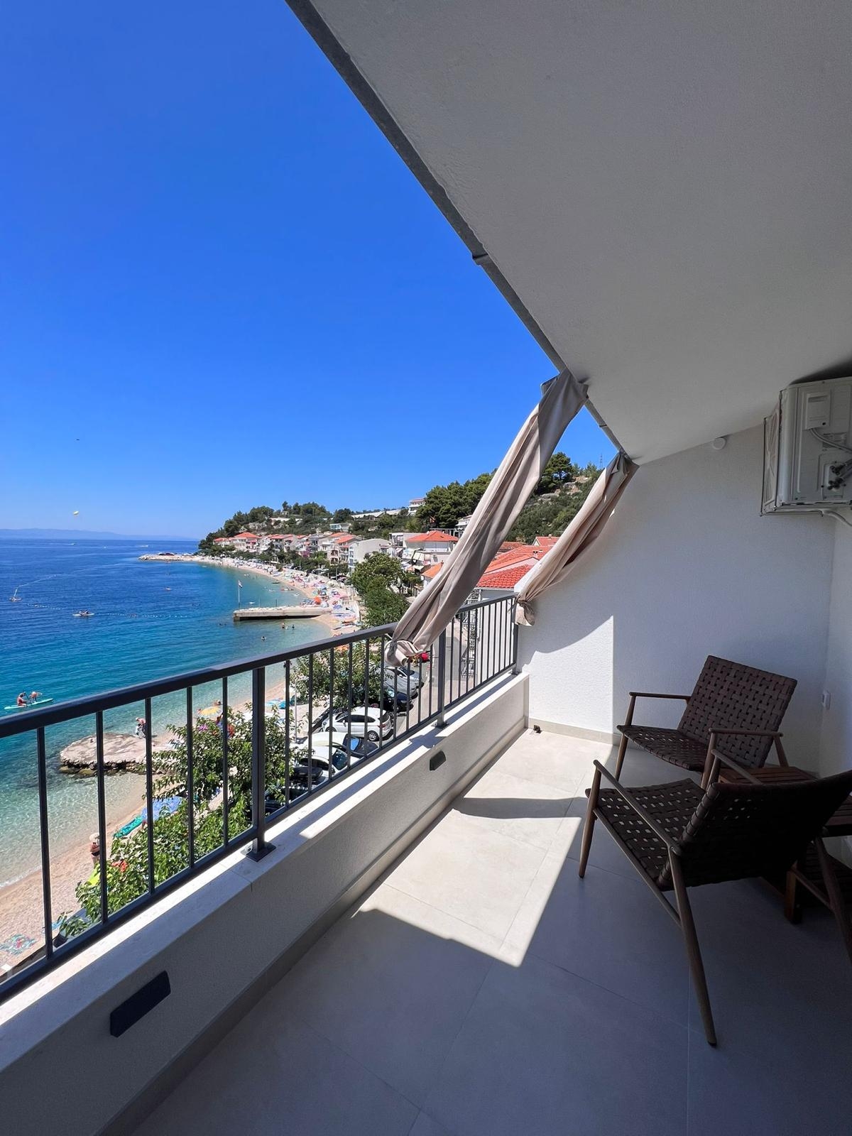 One bedroom apartment near beach Gornja Podgora, Makarska  A-b