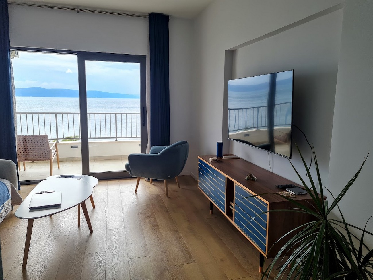 One bedroom apartment near beach Gornja Podgora, Makarska (A-21736-b)