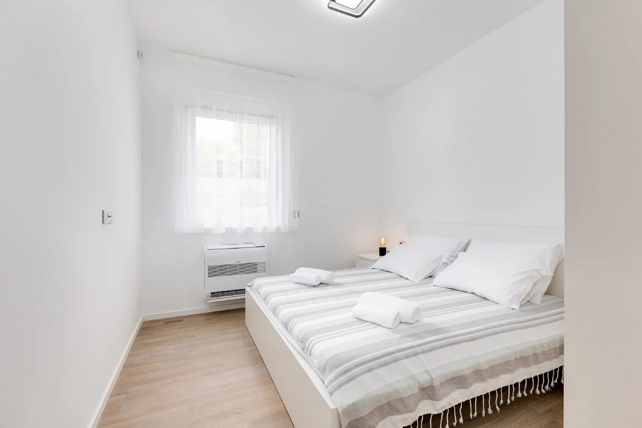 Four bedroom apartment with terrace Vantačići, Krk  A-a