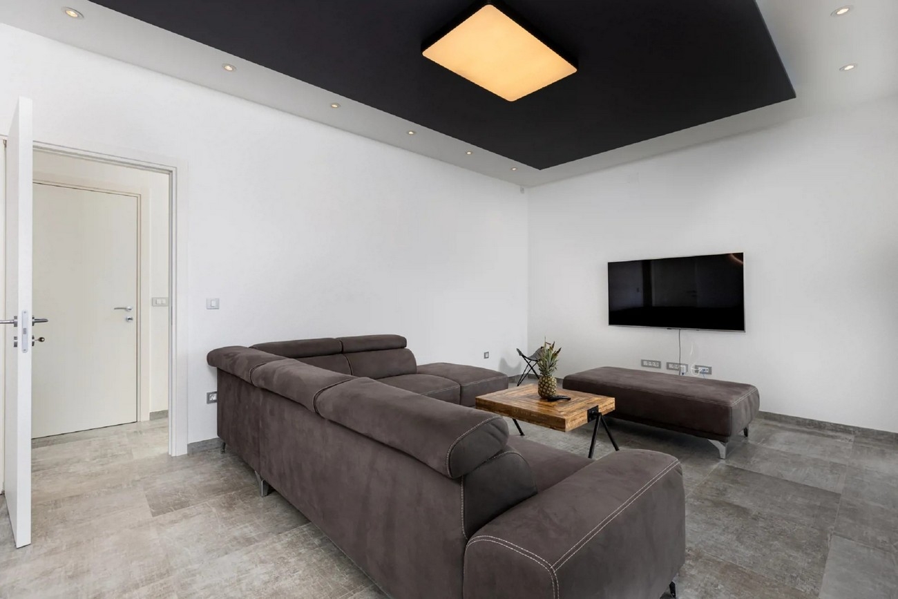 Four-bedroom apartment with terrace Vantačići, Krk (A-21738-a) Four-bedroom apartment with terrace Vantačići, Krk (A-21738-a)