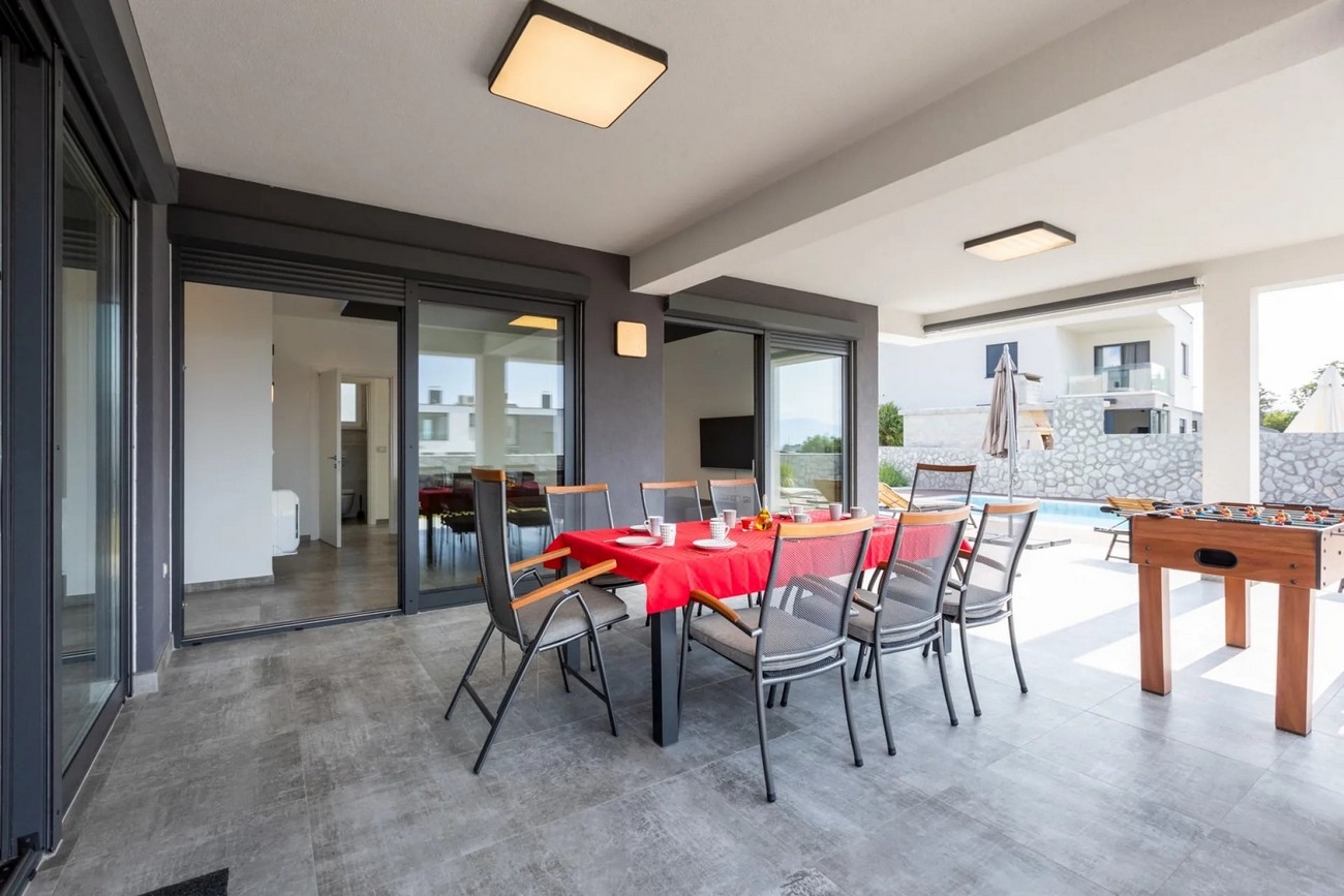 Four bedroom apartment with terrace Vantačići, Krk  A-a