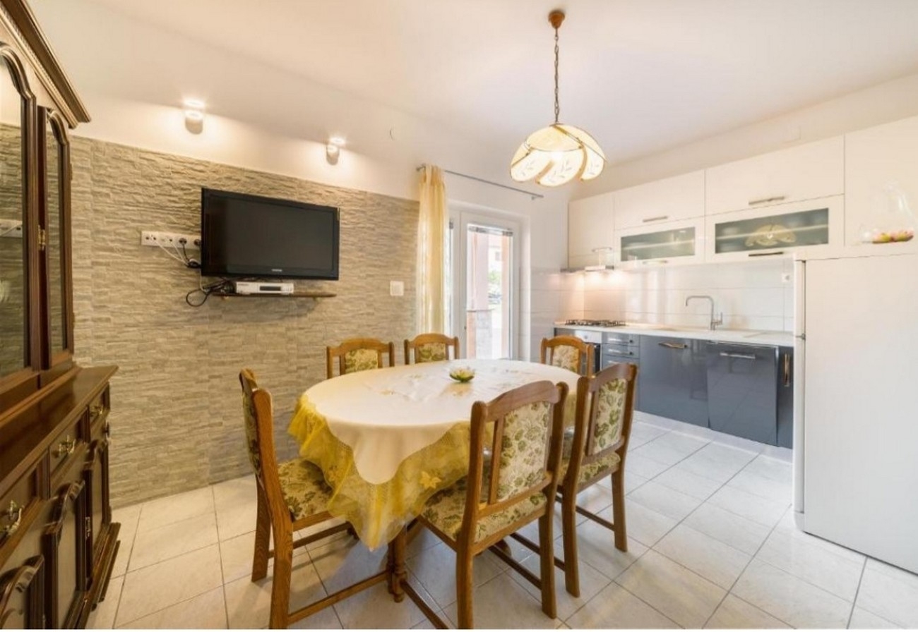 Two bedroom apartment with terrace Vodice (A-21743-b) Two bedroom apartment with terrace Vodice (A-21743-b)