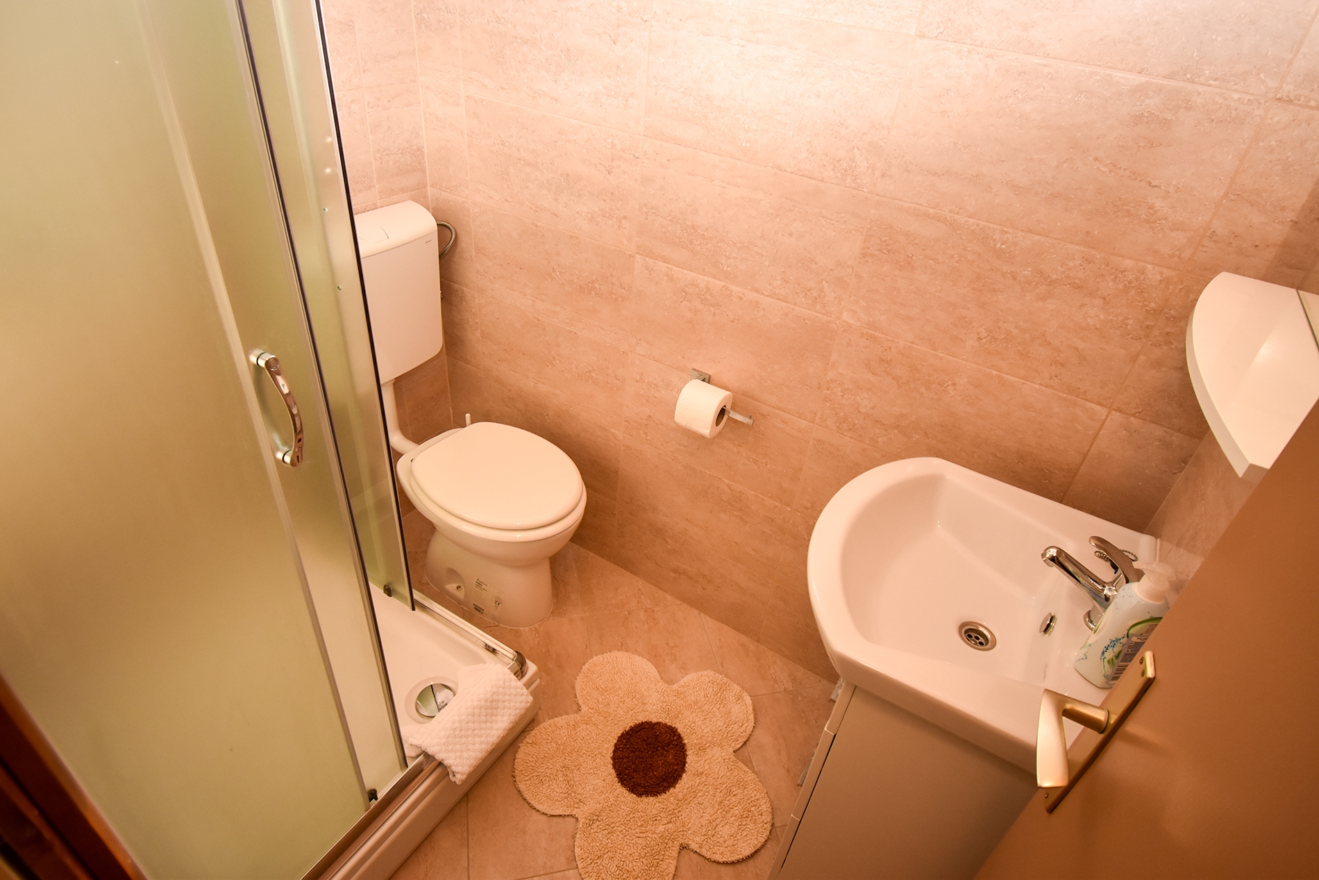 Three bedroom apartment with terrace Palit, Rab  A-a