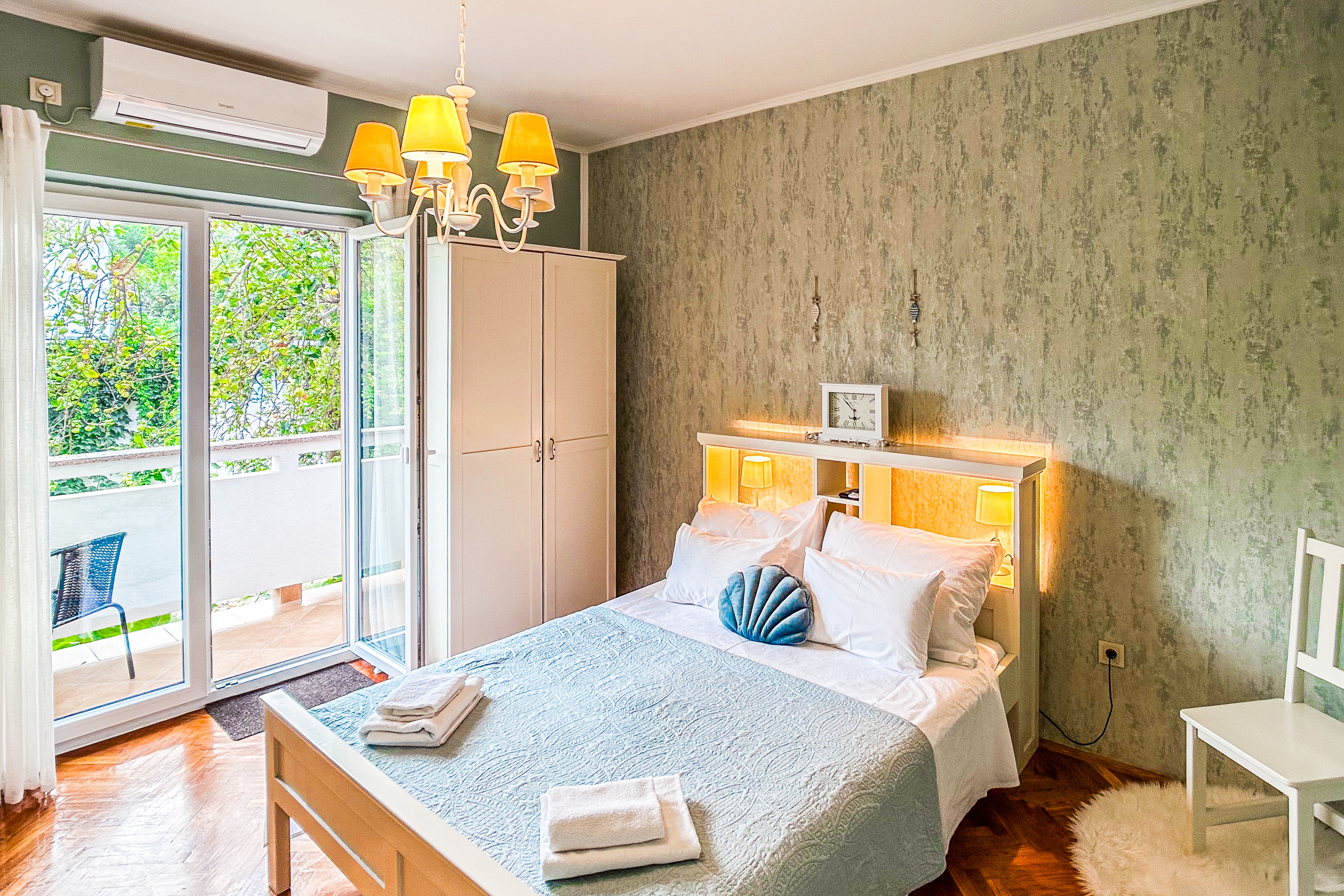 Studio flat with balcony Palit, Rab (AS-21755-a) Studio flat with balcony Palit, Rab (AS-21755-a)