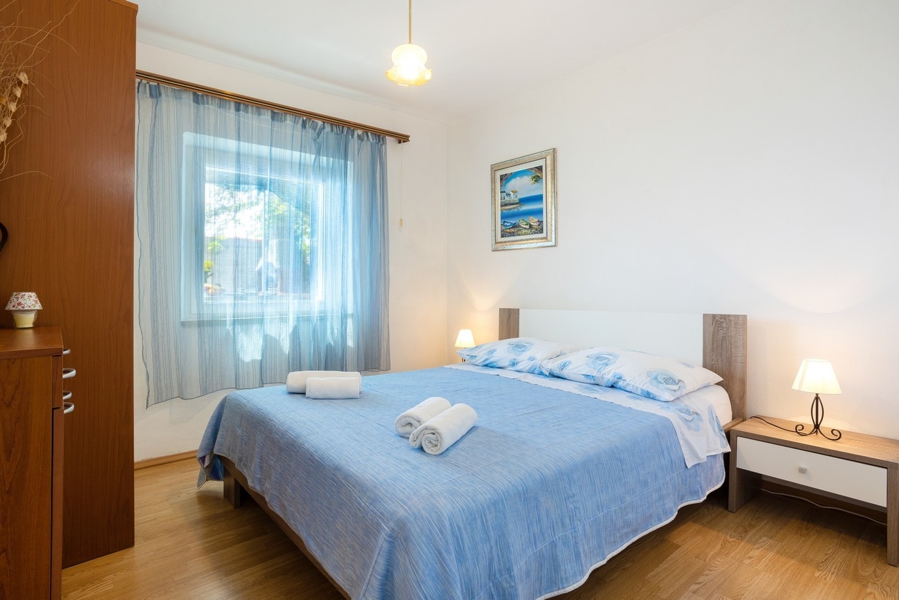Three bedroom apartment with terrace and sea view Gradac, Makarska  A-a