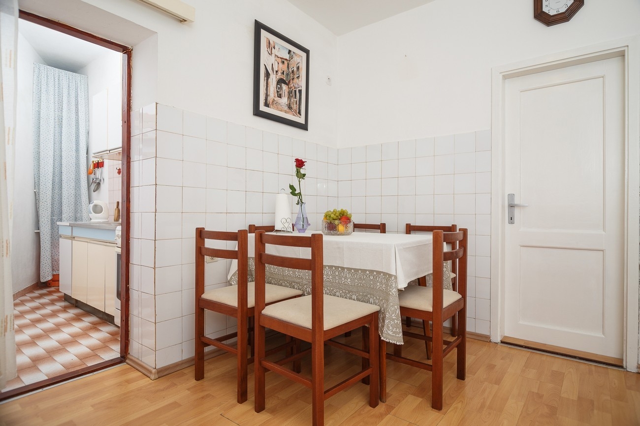 Three bedroom apartment with terrace and sea view Gradac, Makarska  A-a