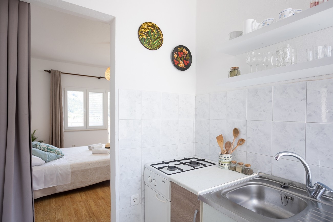 Studio flat with balcony and sea view Gradac, Makarska  AS-a