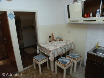 Dining room Suđurađ, Dining room in the apartment.