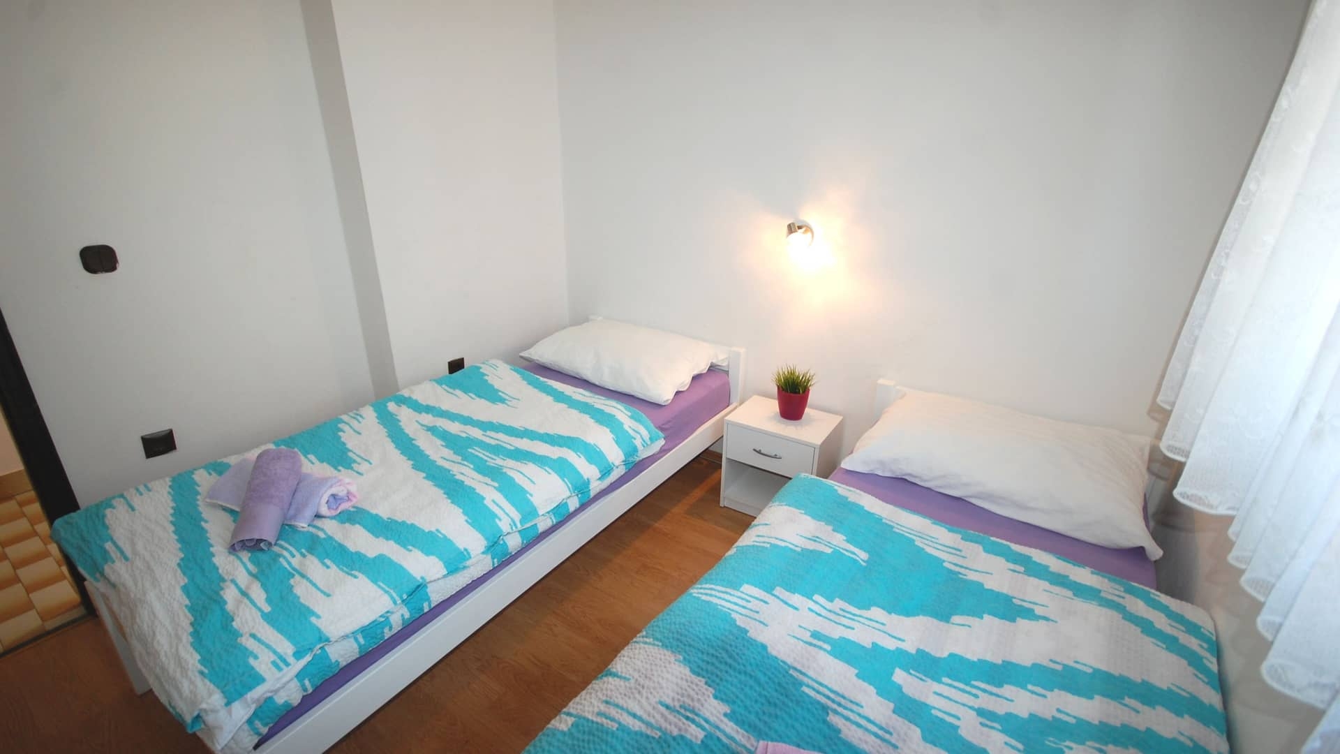 Two bedroom apartment with terrace and sea view Njivice, Krk  A-a