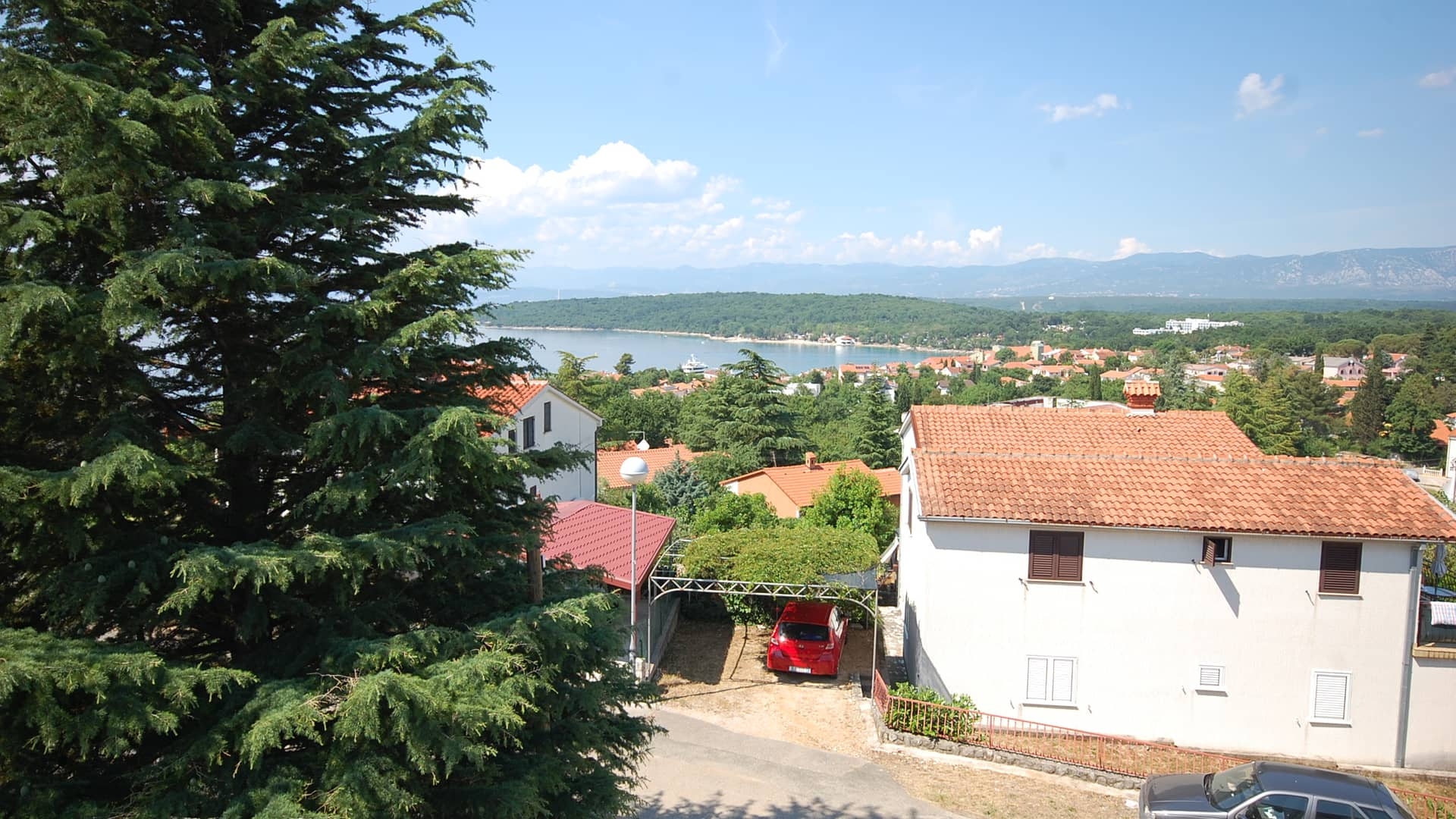 Two bedroom apartment with terrace and sea view Njivice, Krk  A-b
