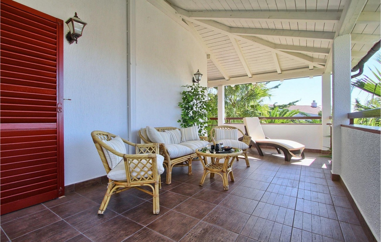 Four bedroom house with terrace and sea view Pješčana Uvala, Pula  K