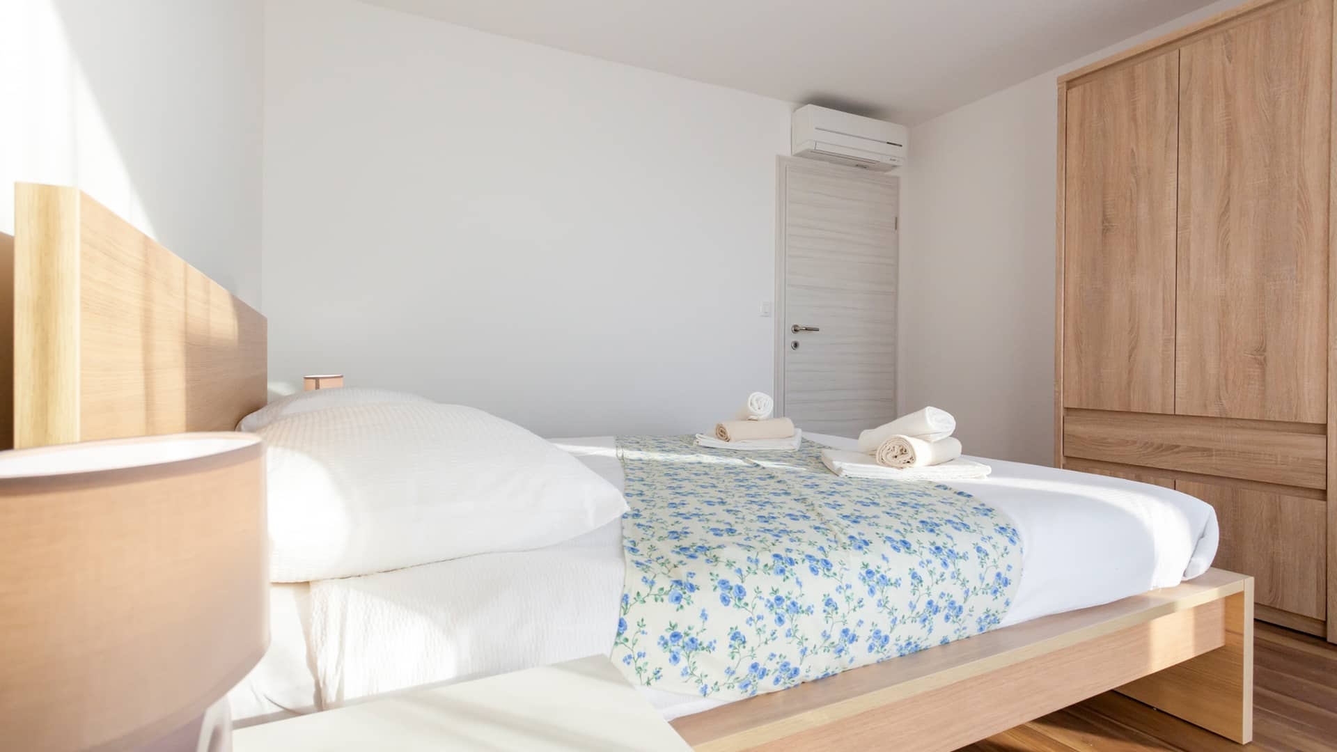 Three bedroom apartment with terrace Malinska, Krk  A-c
