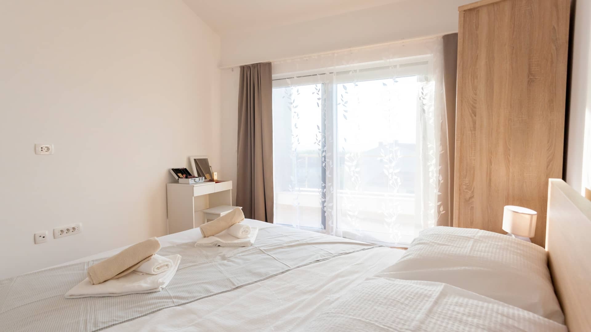 Three bedroom apartment with terrace Malinska, Krk  A-d