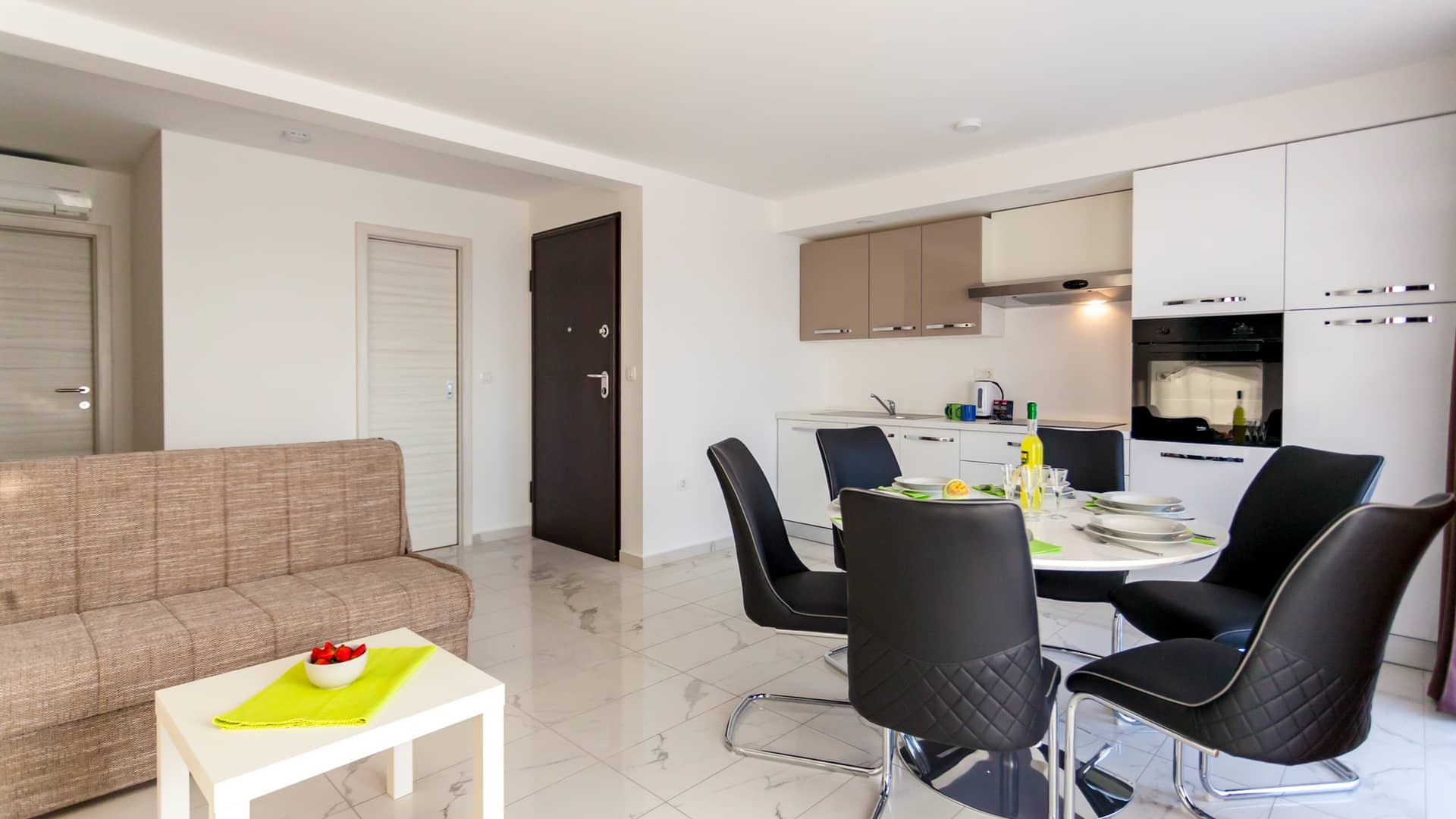 Three bedroom apartment with terrace Malinska, Krk  A-d